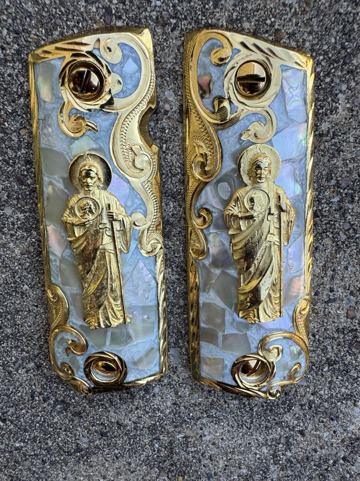 1911 45 38 Super San Judas Full Size Gold Gun Pistol Grip Cachas & 24K Screws