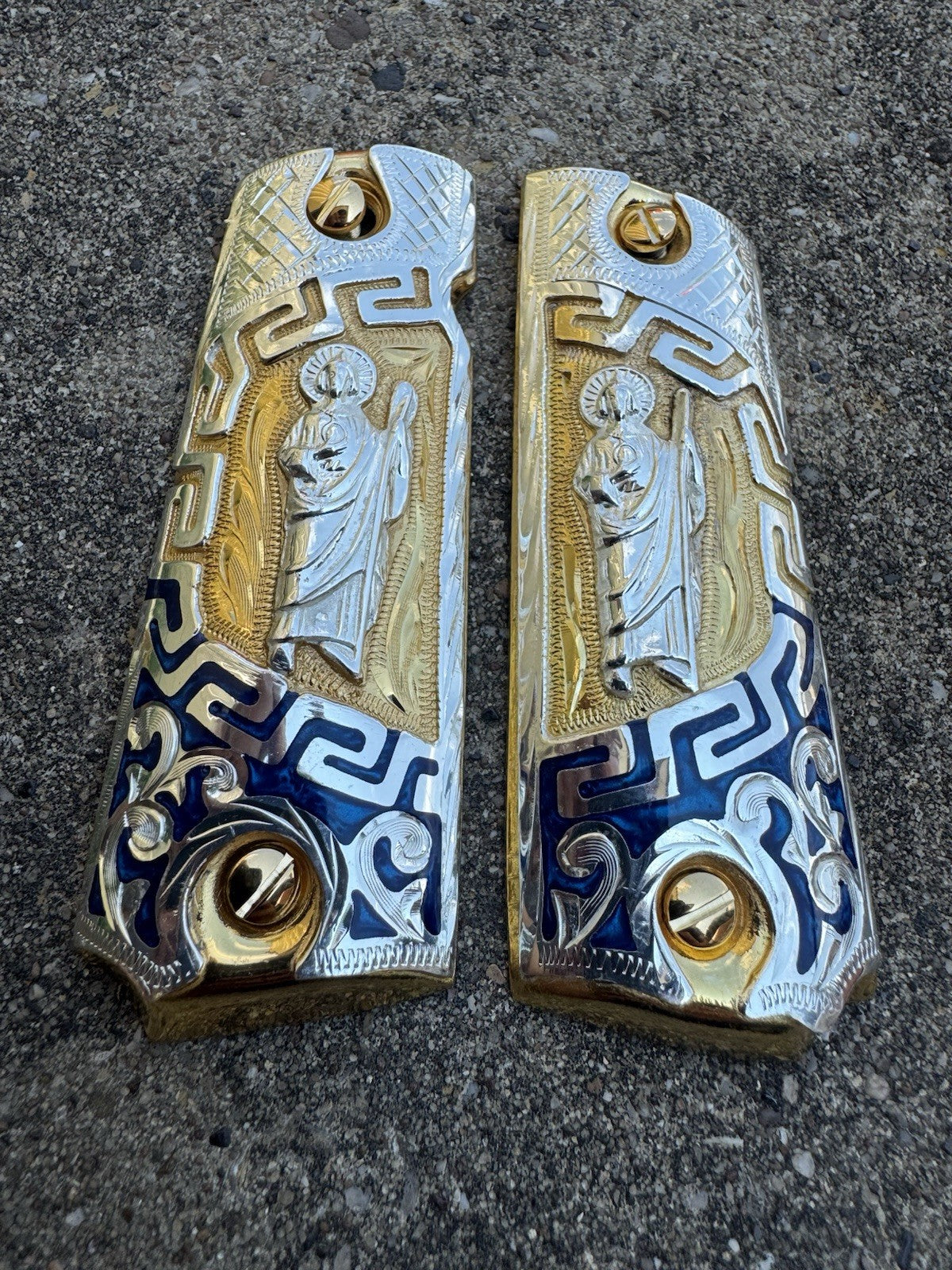 1911 45 38 Super San Judas Full Size Gold Gun Pistol Grip Cachas & 24K Screws