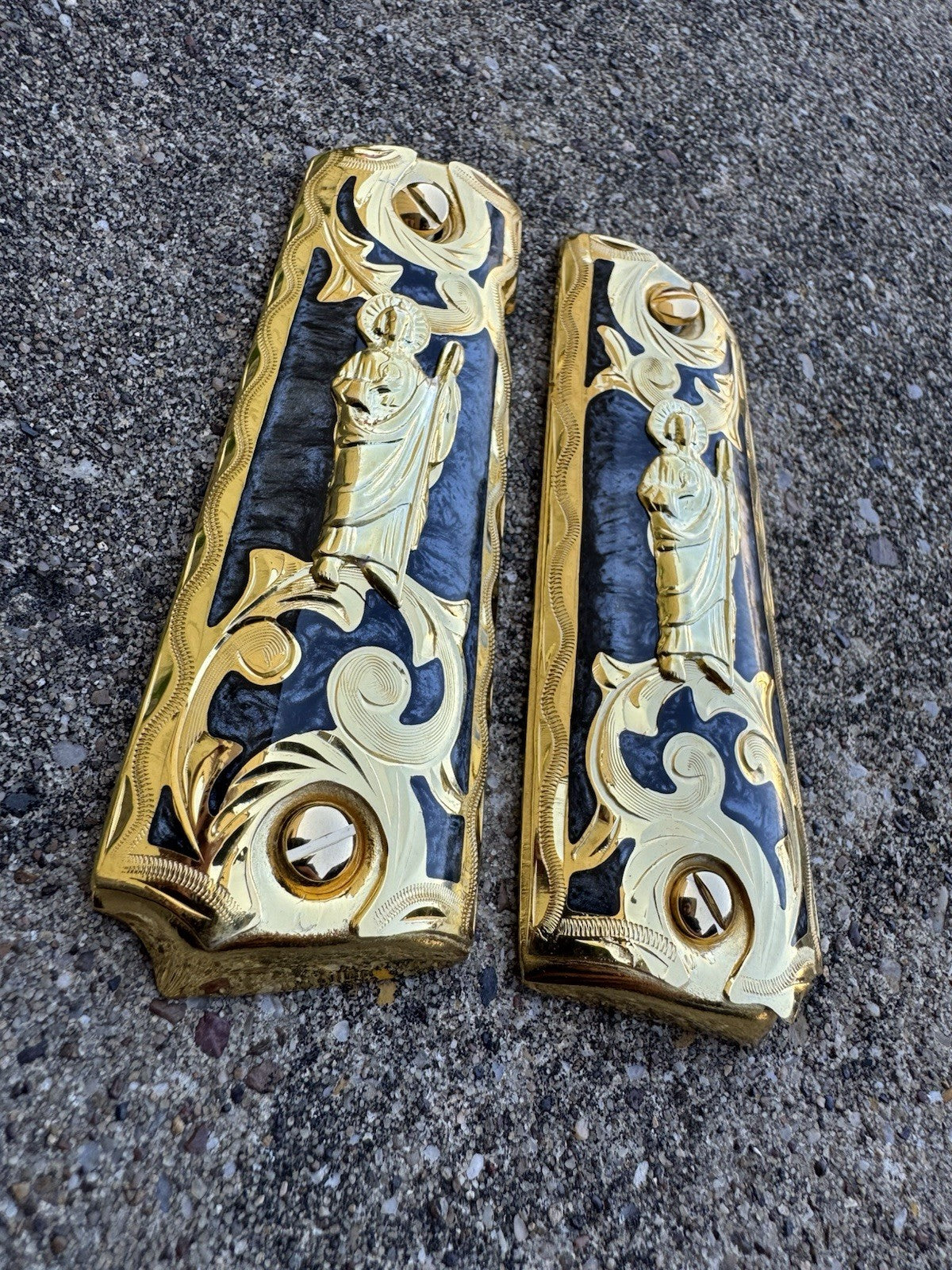 1911 45 38 Super San Judas Full Size Gold Gun Pistol Grip Cachas & 24K Screws