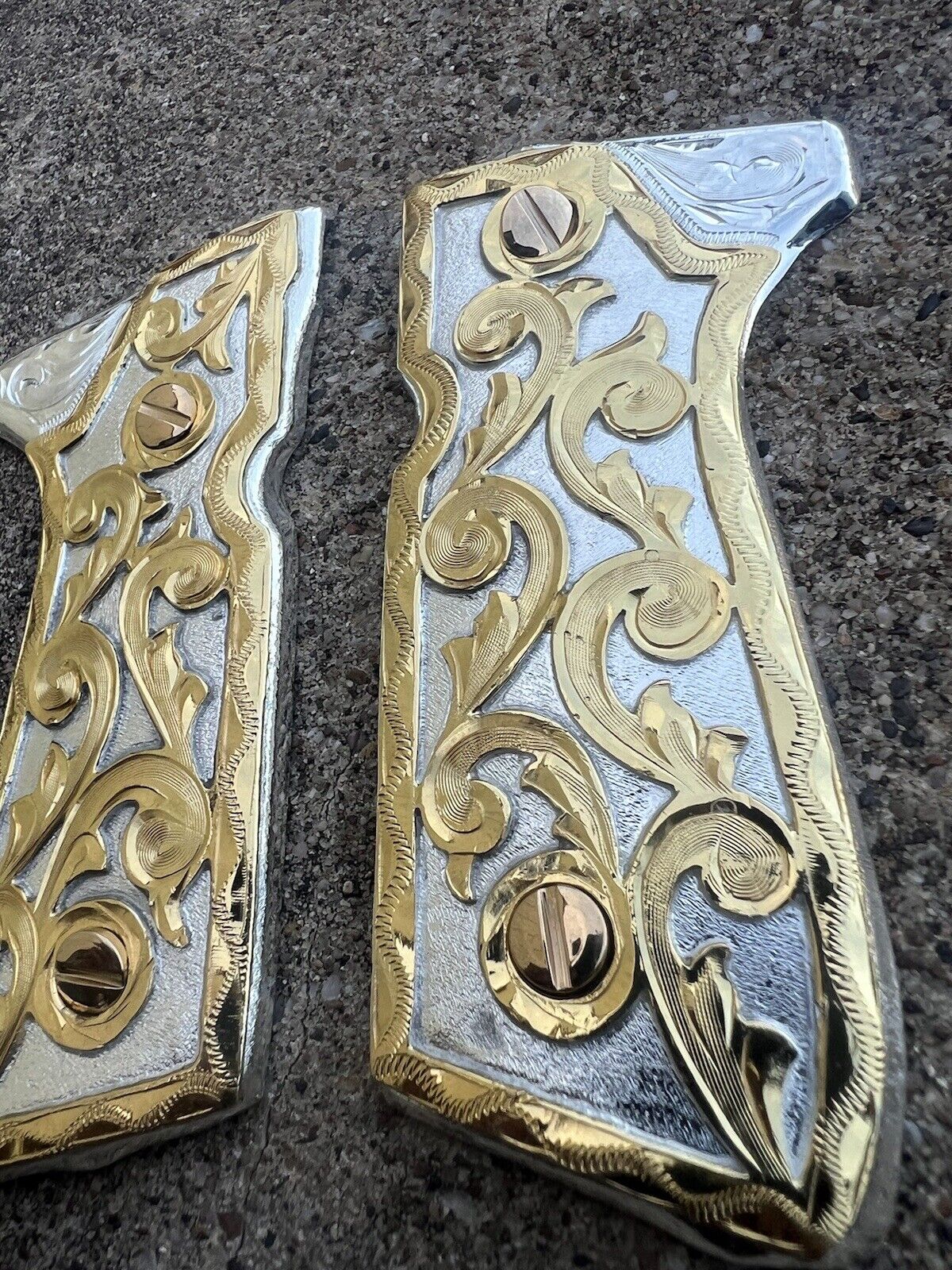 Beretta 92FS Cachas Gold Plated Pistol Custom Grips & 24K Gold Screws