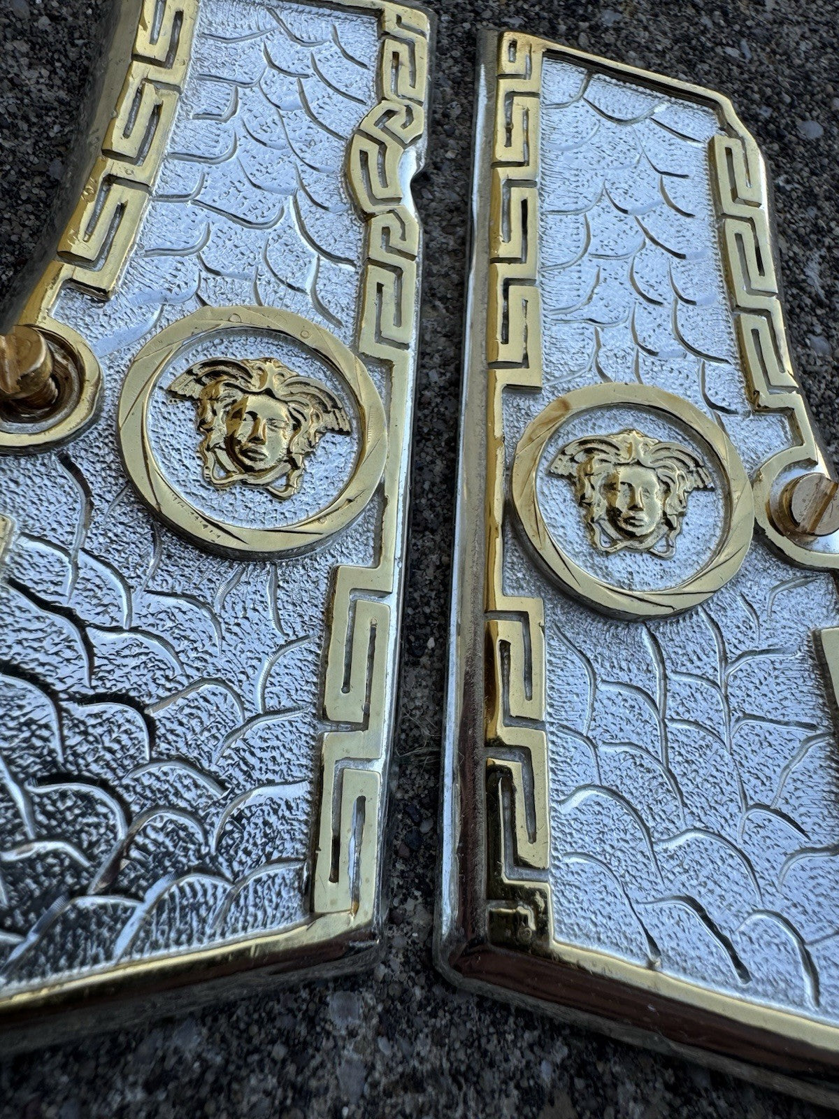 Browning Hi-Power 9mm Versace Gold Gun Pistol Grip Cachas & 2 24K Screws