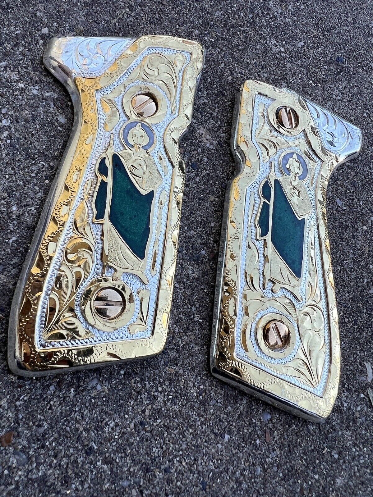 Beretta 92FS Cachas San Judas Gold Plated Pistol Grips Custom & Gold Screws