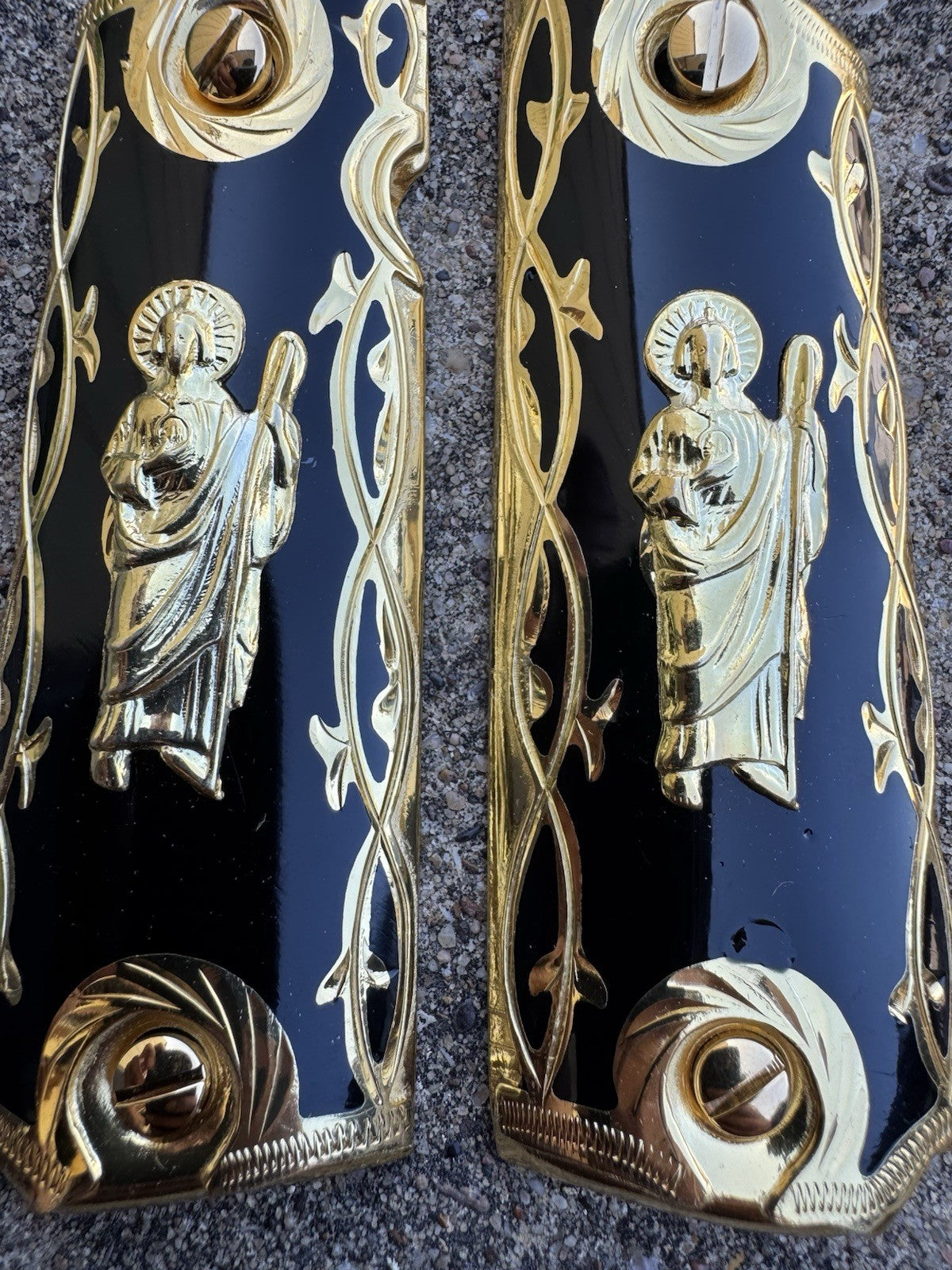 1911 45 38 Super San Judas Full Size Gold Gun Pistol Grip Cachas & 24K Screws
