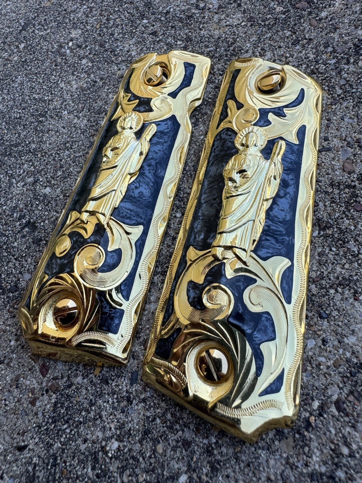 1911 45 38 Super San Judas Full Size Gold Gun Pistol Grip Cachas & 24K Screws