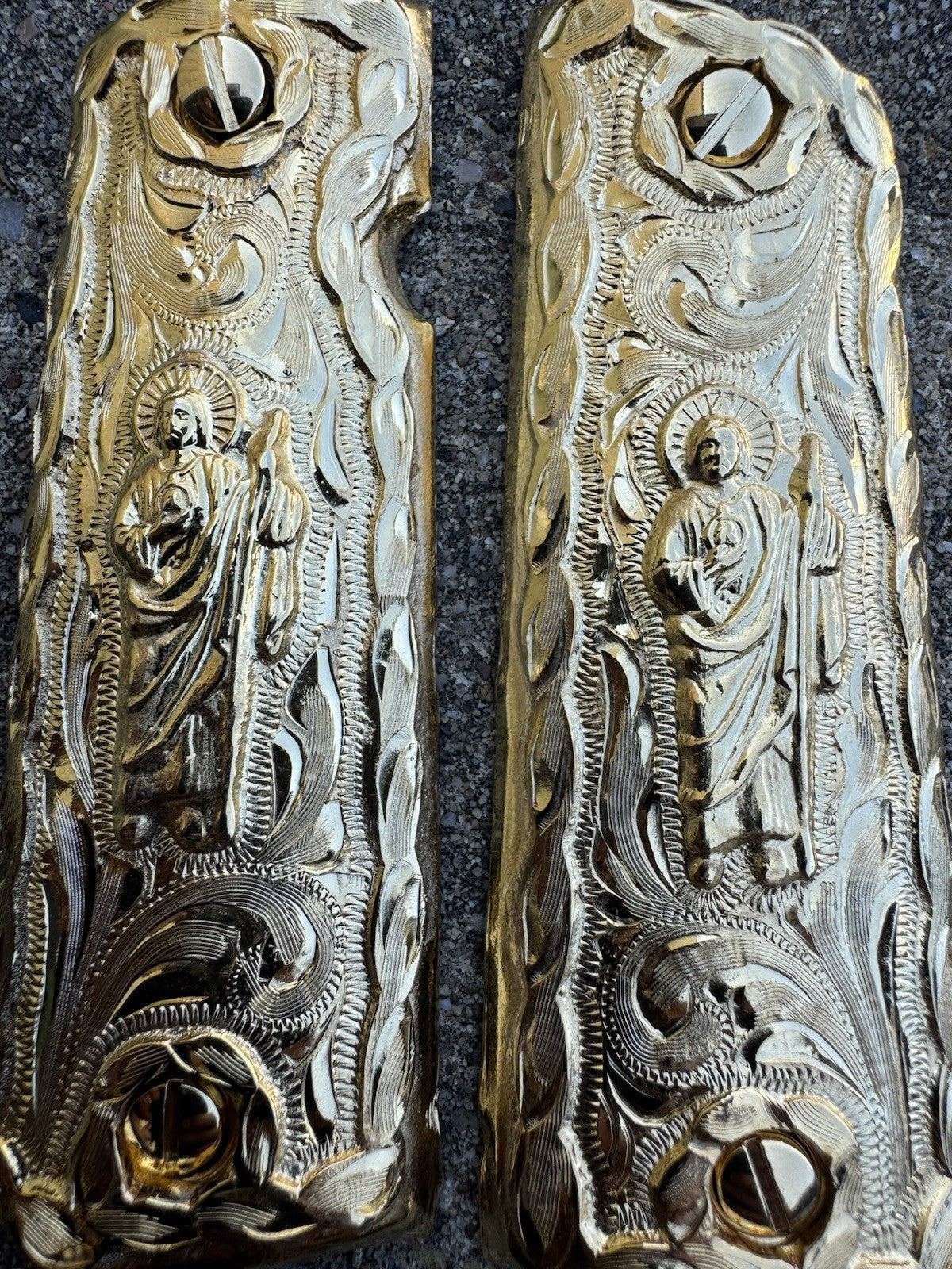 1911 45 38 Super San Judas Full Size Gold Gun Pistol Grip Cachas & 24K Screws
