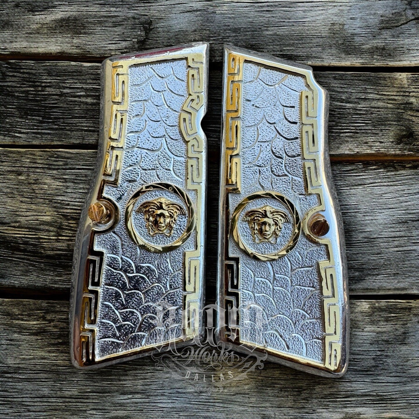 Browning Hi-Power 9mm Versace Gold Gun Pistol Grip Cachas & 2 24K Screws