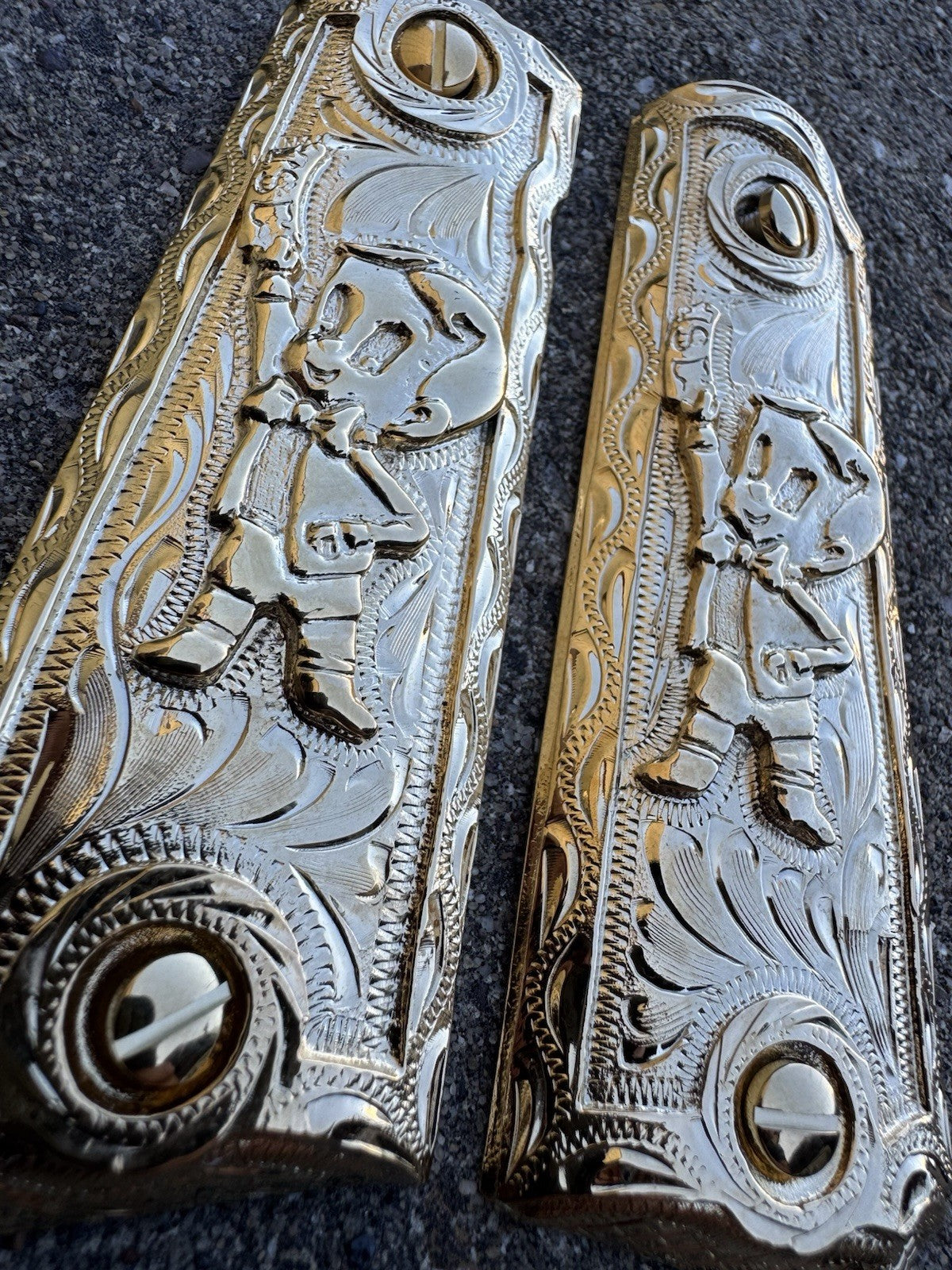 1911 45 38 Super Full Size Richie Rich Gold Gun Pistol Grip Cachas & 24K Screws