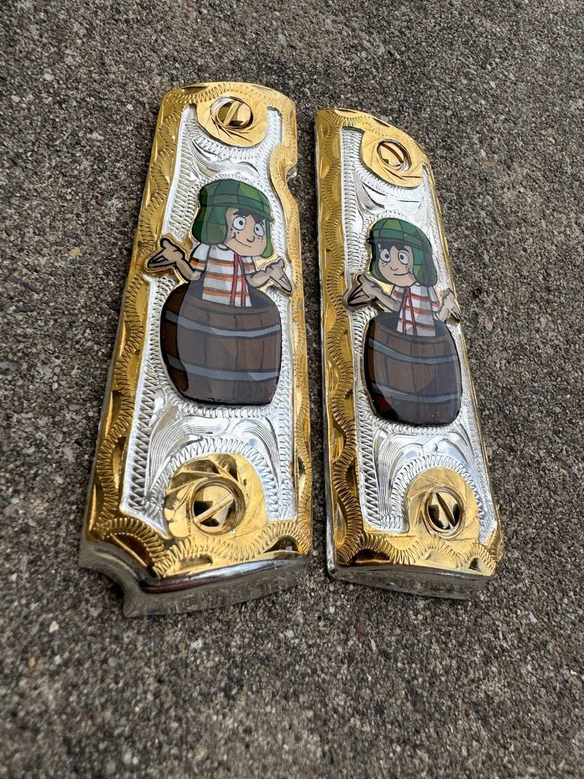 1911 45 38 Super Full Size El Chavo Gold Gun Pistol Grip Cachas & 24K Screws