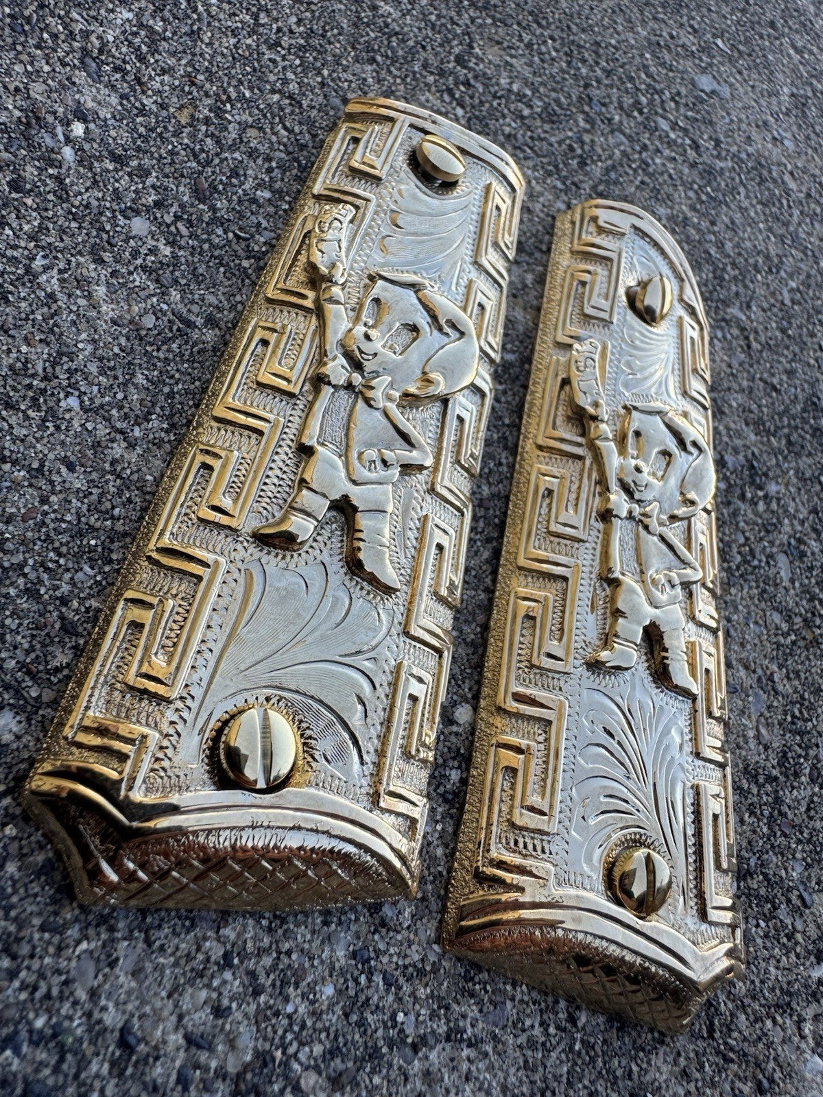 1911 45 38 Super Full Size Richie Rich Gold Gun Pistol Grip Cachas & 24K Screws