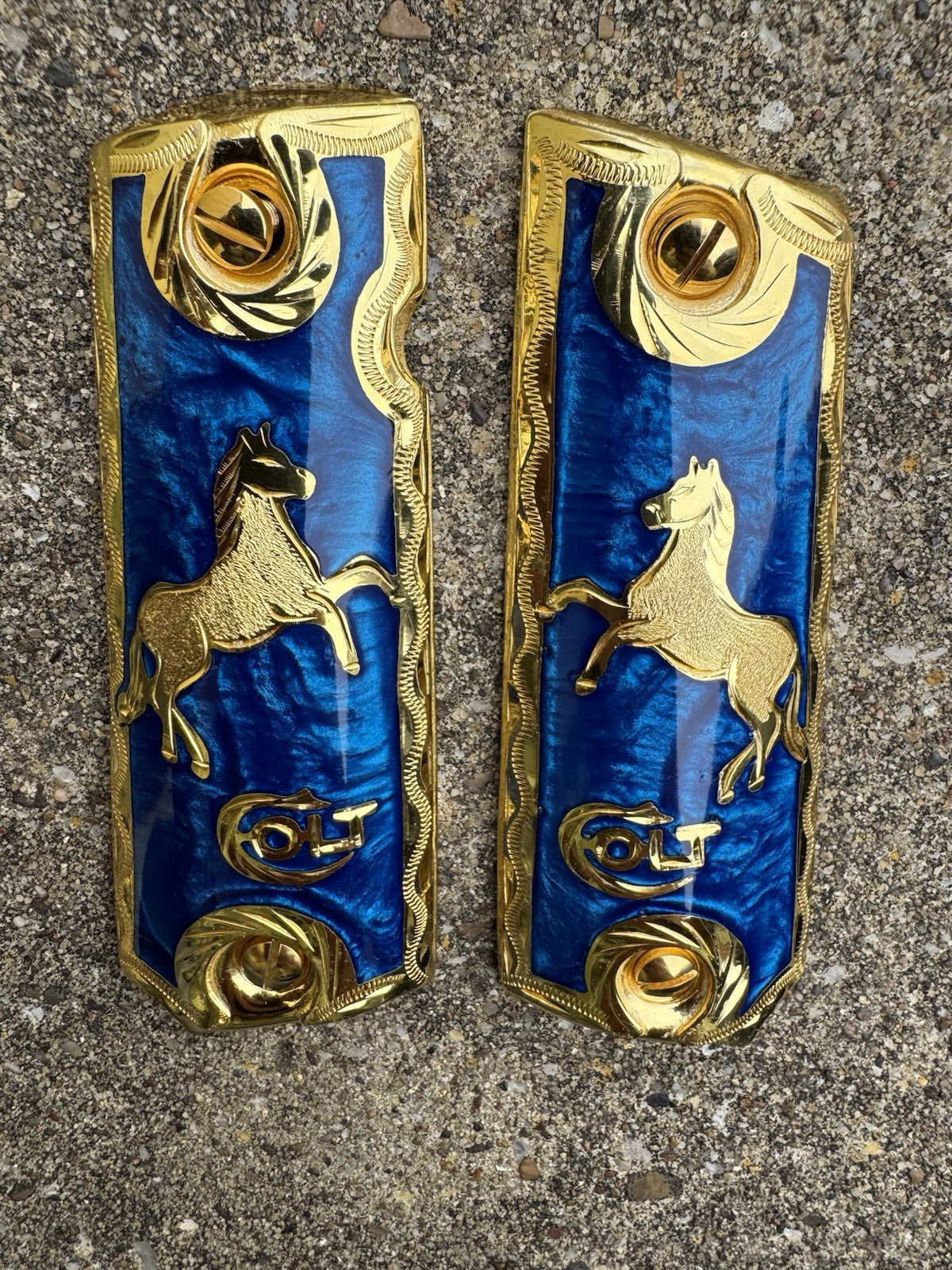 1911 45 38 Super Full Size Blue Horse Gold Gun Pistol Grip Cachas & 24K Screws