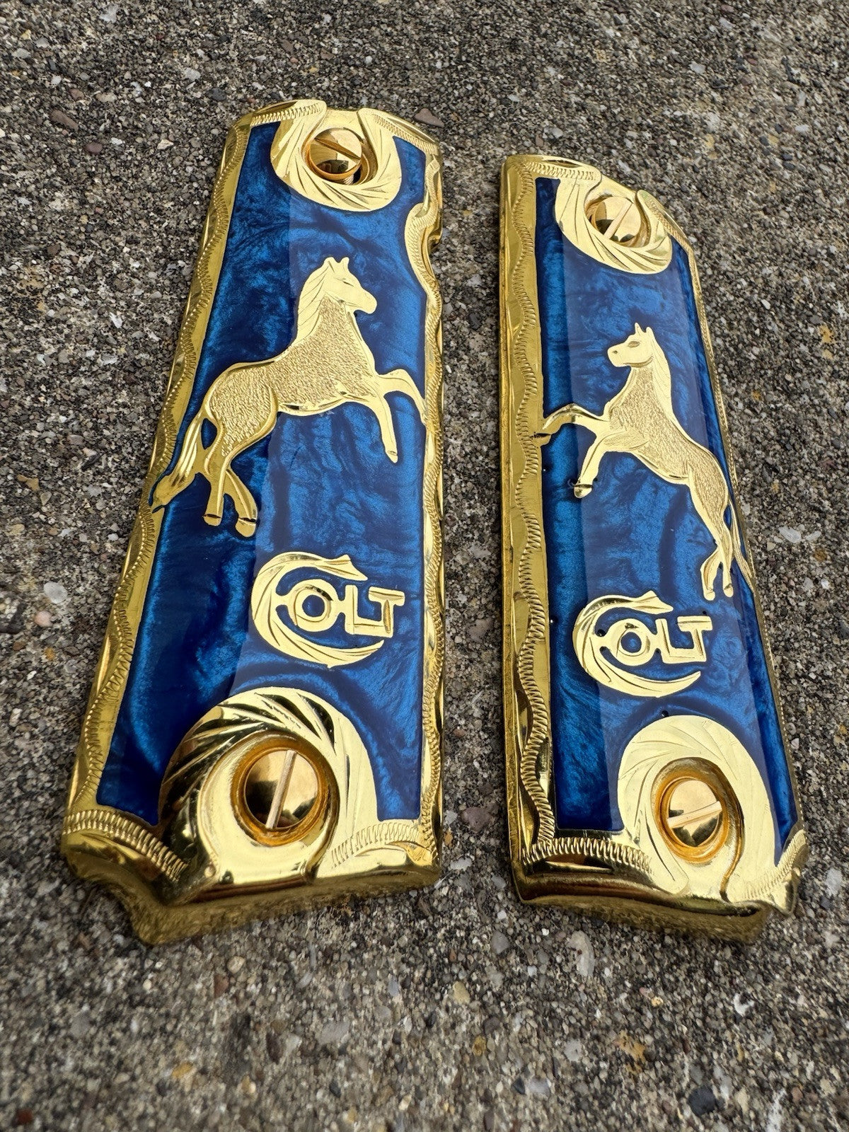 1911 45 38 Super Full Size Blue Horse Gold Gun Pistol Grip Cachas & 24K Screws