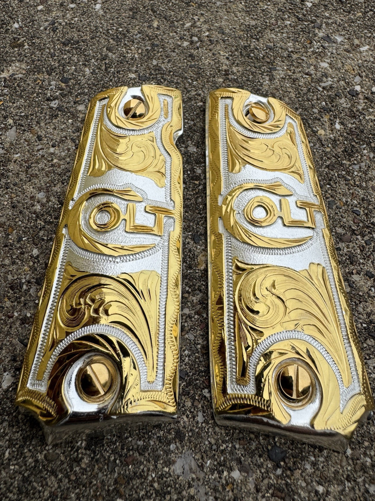 1911 45 38 Super Full Size Colt Gold Gun Pistol Grip Cachas Chapeado & 24K Screw