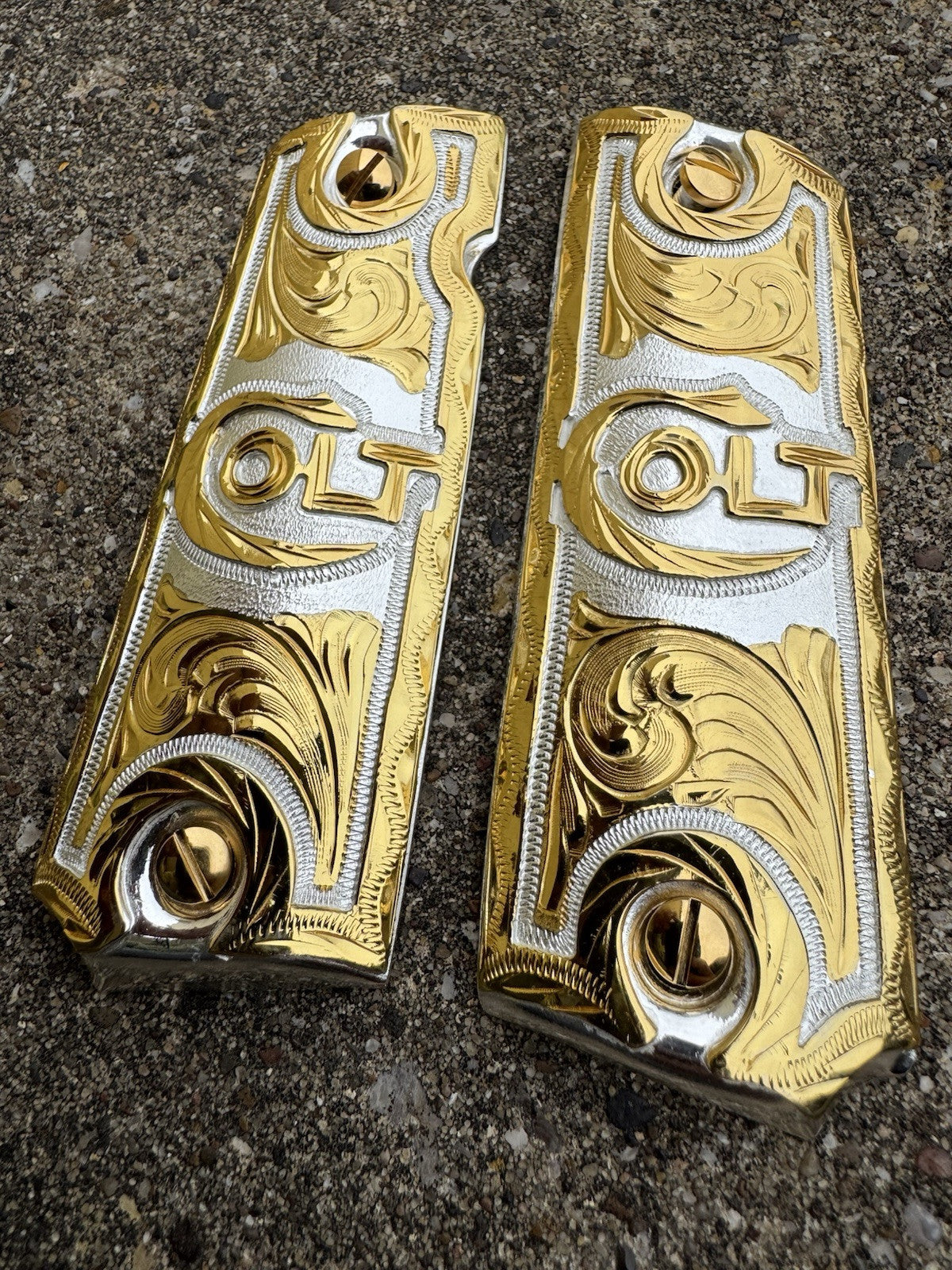 1911 45 38 Super Full Size Colt Gold Gun Pistol Grip Cachas Chapeado & 24K Screw