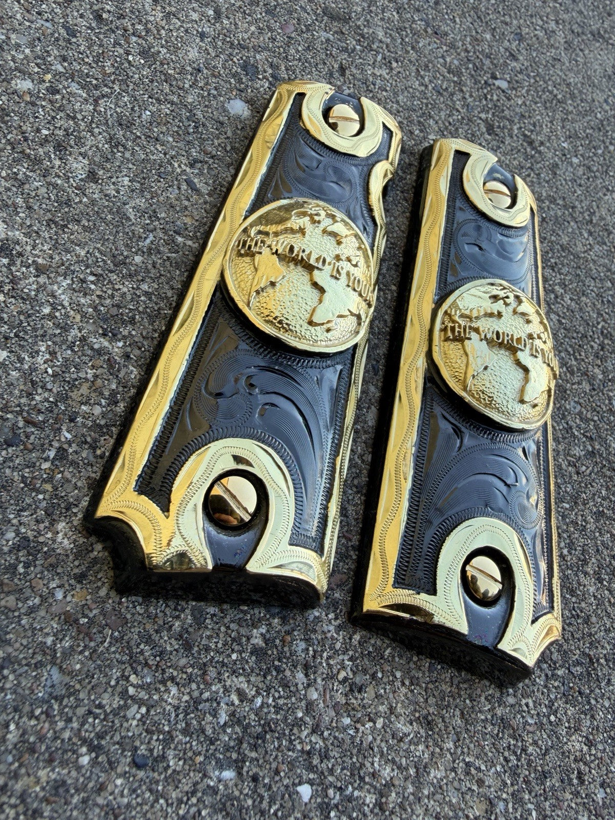 1911 45 38 Super Full Size World Is Yours Gold Gun Pistol Grip Cachas & 24KScrew