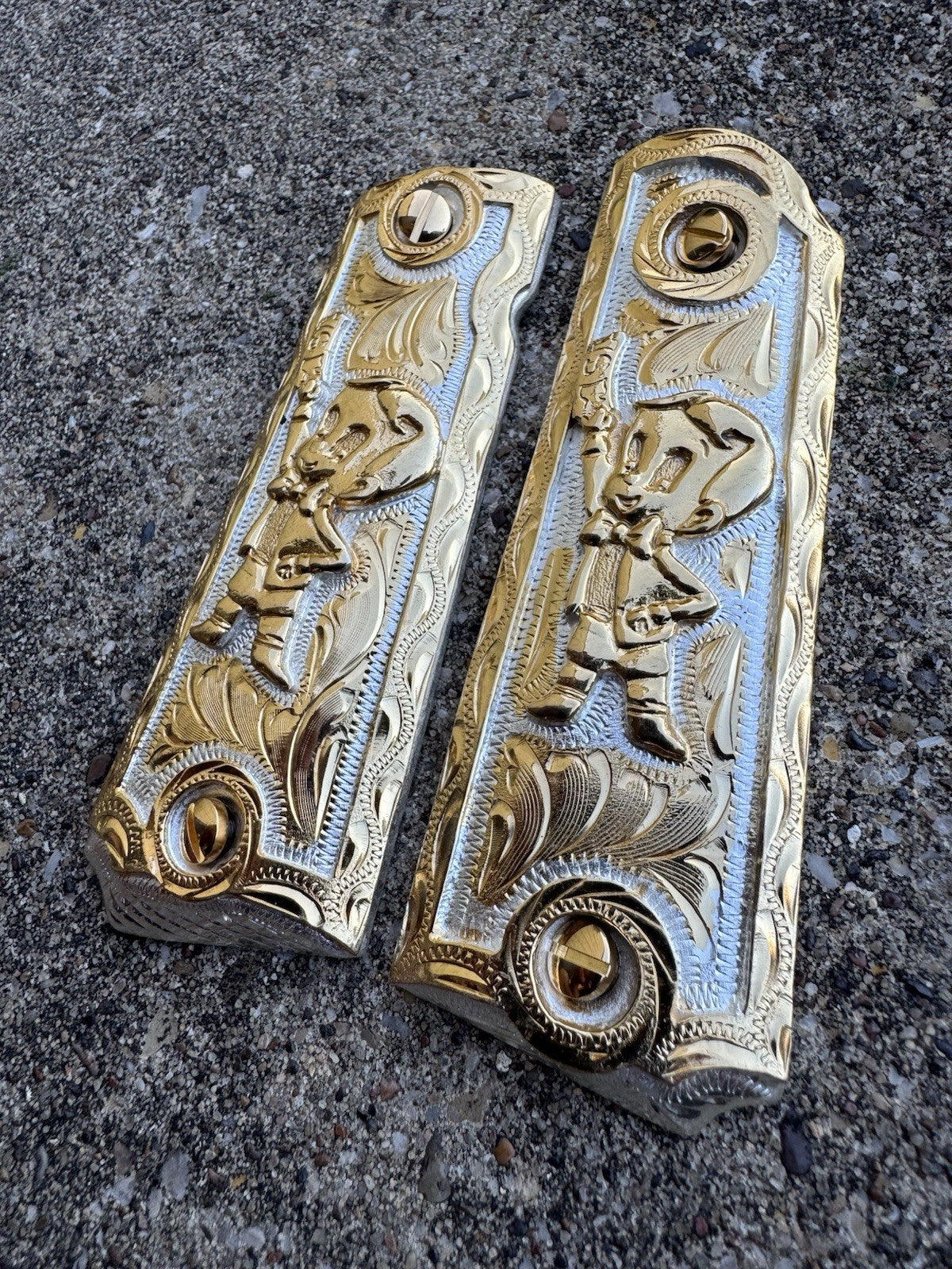 1911 45 38 Super Full Size Richie Rich Gold Gun Pistol Grip Cachas & 24K Screws