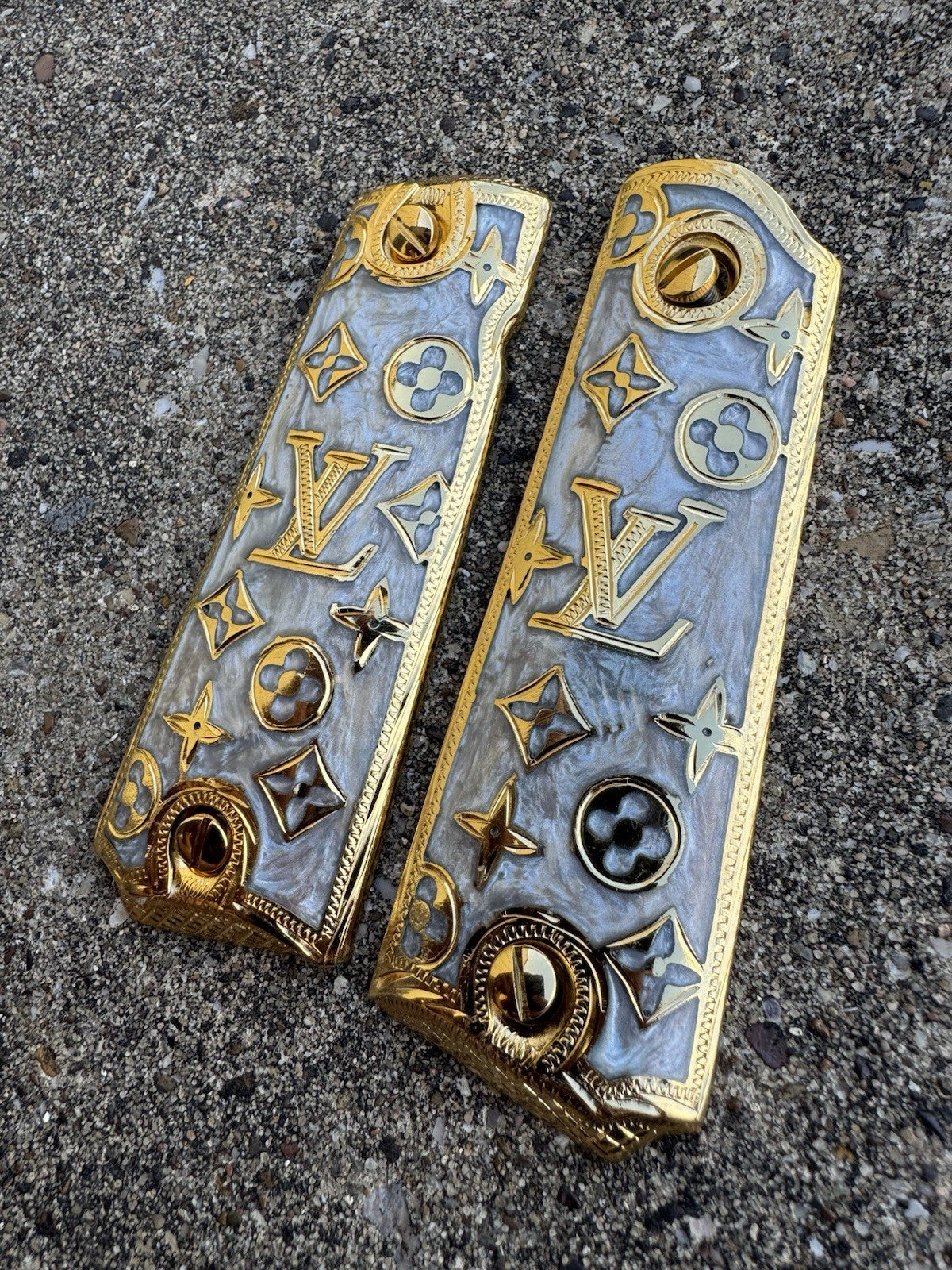 1911 45 38 Super Full Size Gold Gun Pistol Grip Cachas Chapeado & 24K Screws