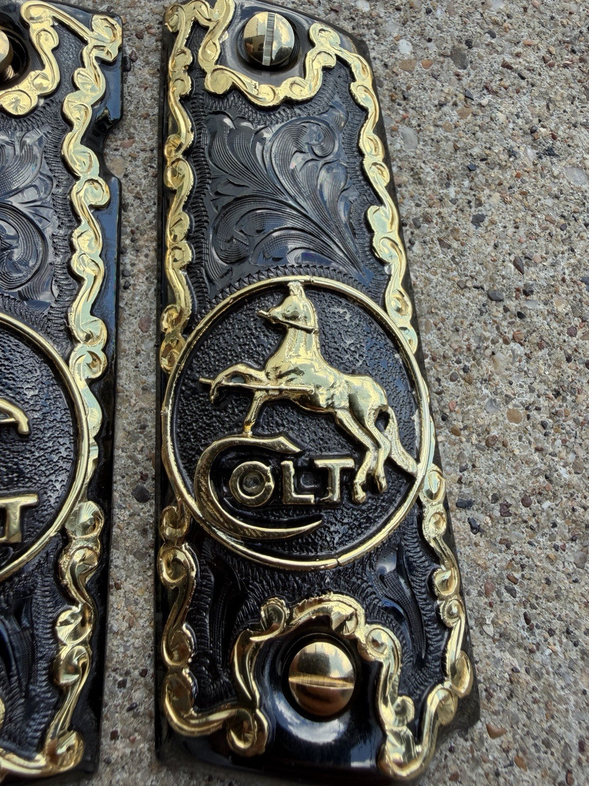 1911 45 38 Super Full Size Horse Gold Gun Pistol Grip Cachas & 24K Screws