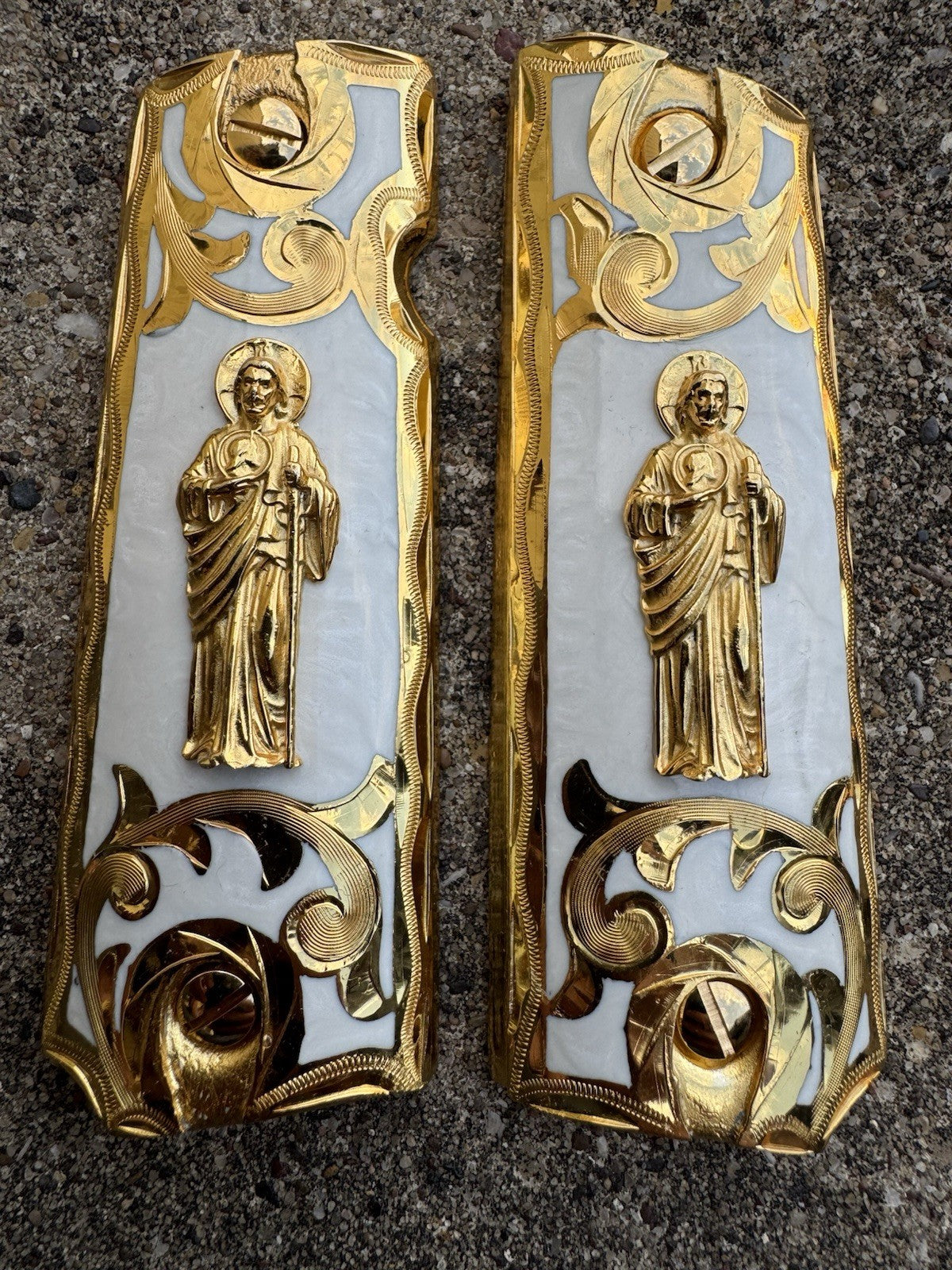 1911 45 38 Super Full Size San Judas Gold Gun Pistol Grip Cachas & 24K Screws