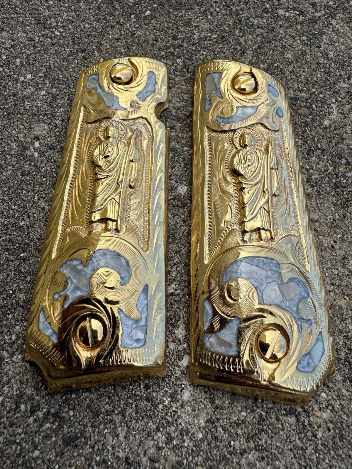 1911 45 38 Super Full Size San Judas Gold Gun Pistol Grip Cachas & 24K Screws