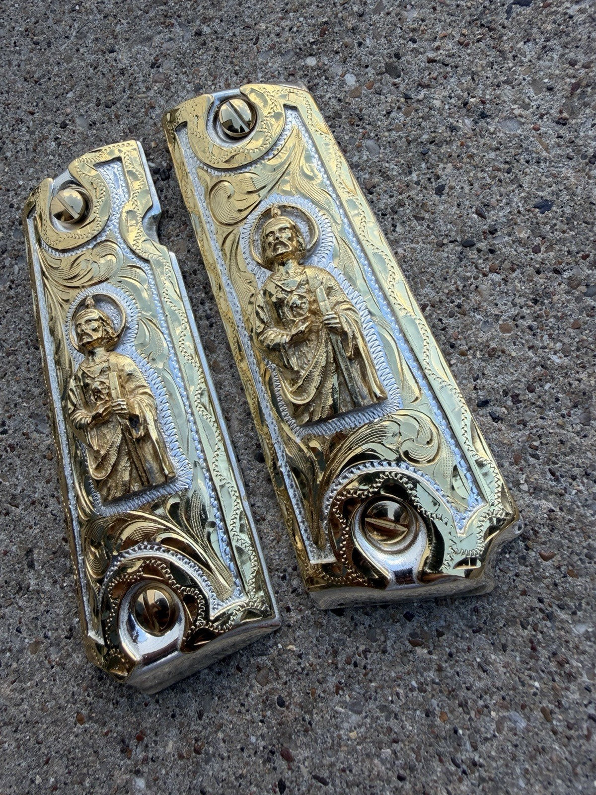 1911 45 38 Super Full Size San Judas Gold Gun Pistol Grip Cachas & 24K Screws
