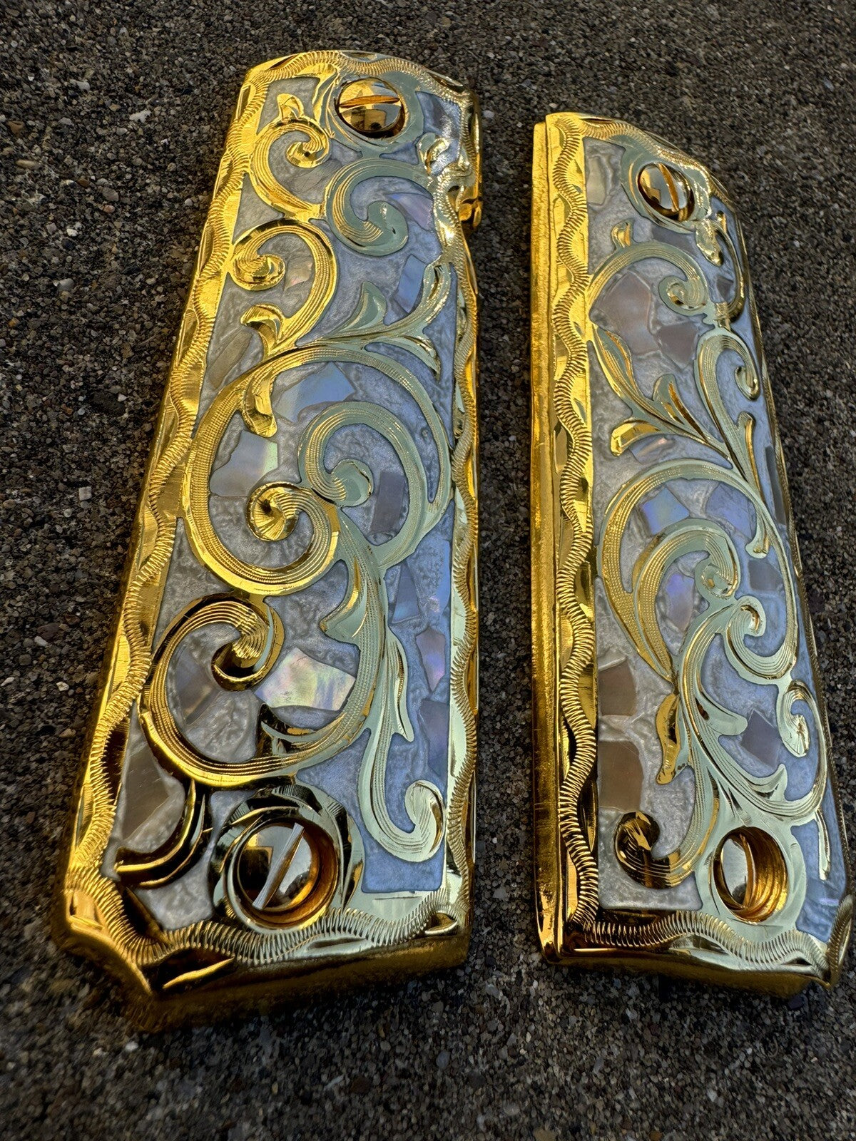 1911 45 38 Super Full Size Gold Gun Pistol Grip Cachas Chapeado & 24K Screws