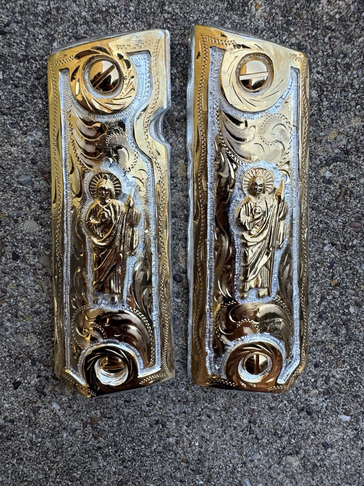 1911 45 38 Super Full Size San Judas Gold Gun Pistol Grip Cachas & 24K Screws