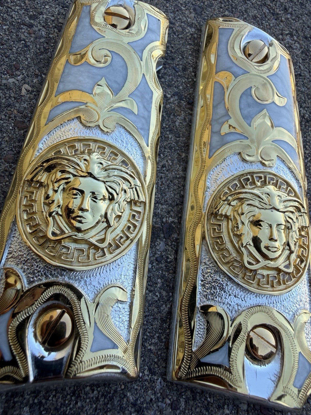 1911 45 38 Super Full Size Versace Gold Gun Pistol Grip Cachas & 24K Screws