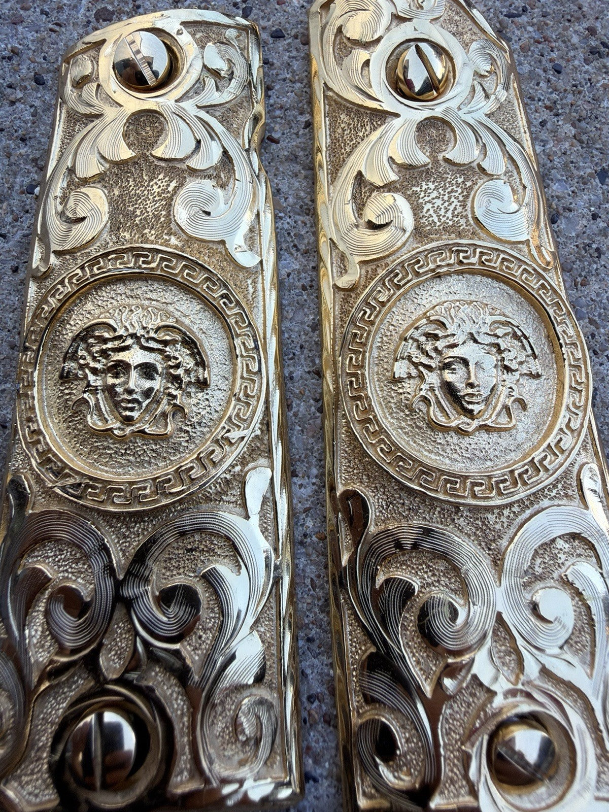 1911 45 38 Super Full Size Versace Gold Gun Pistol Grip Cachas & 24K Screws