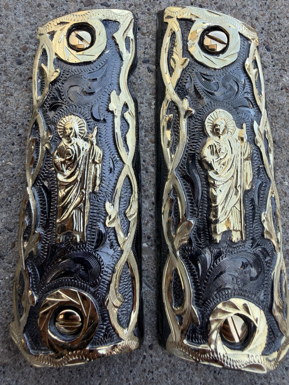 1911 45 38 Super Full Size San Judas Gold Gun Pistol Grip Cachas & 24K Screws