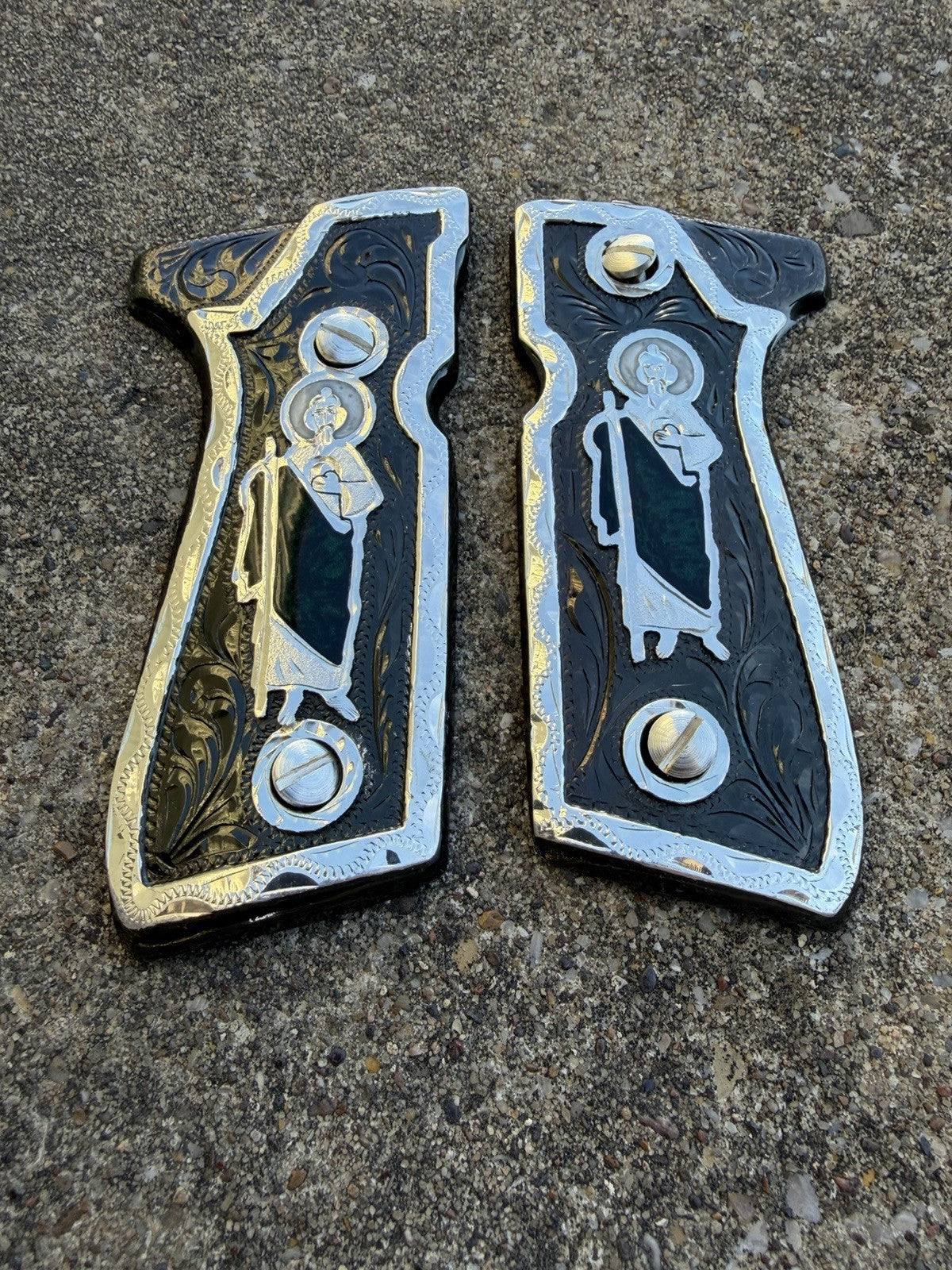 Beretta 92FS Cachas San Judas Pistol Custom Grips & Screws