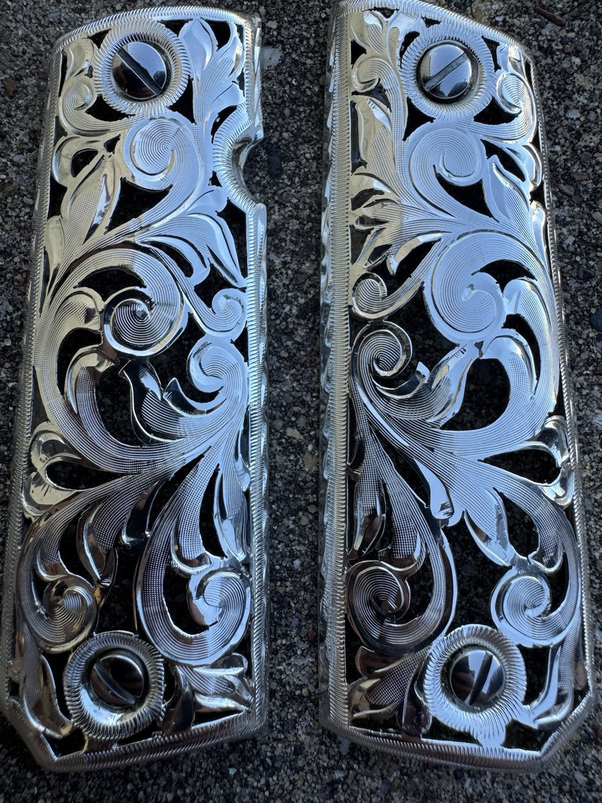 1911 45 38 Super Full Size Gun Pistol Grip Cachas & Polished Screws