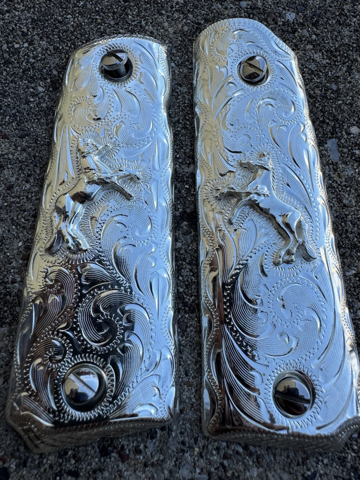 1911 45 38 Super Full Size Horse Gun Pistol Grip Cachas & Polished Screws