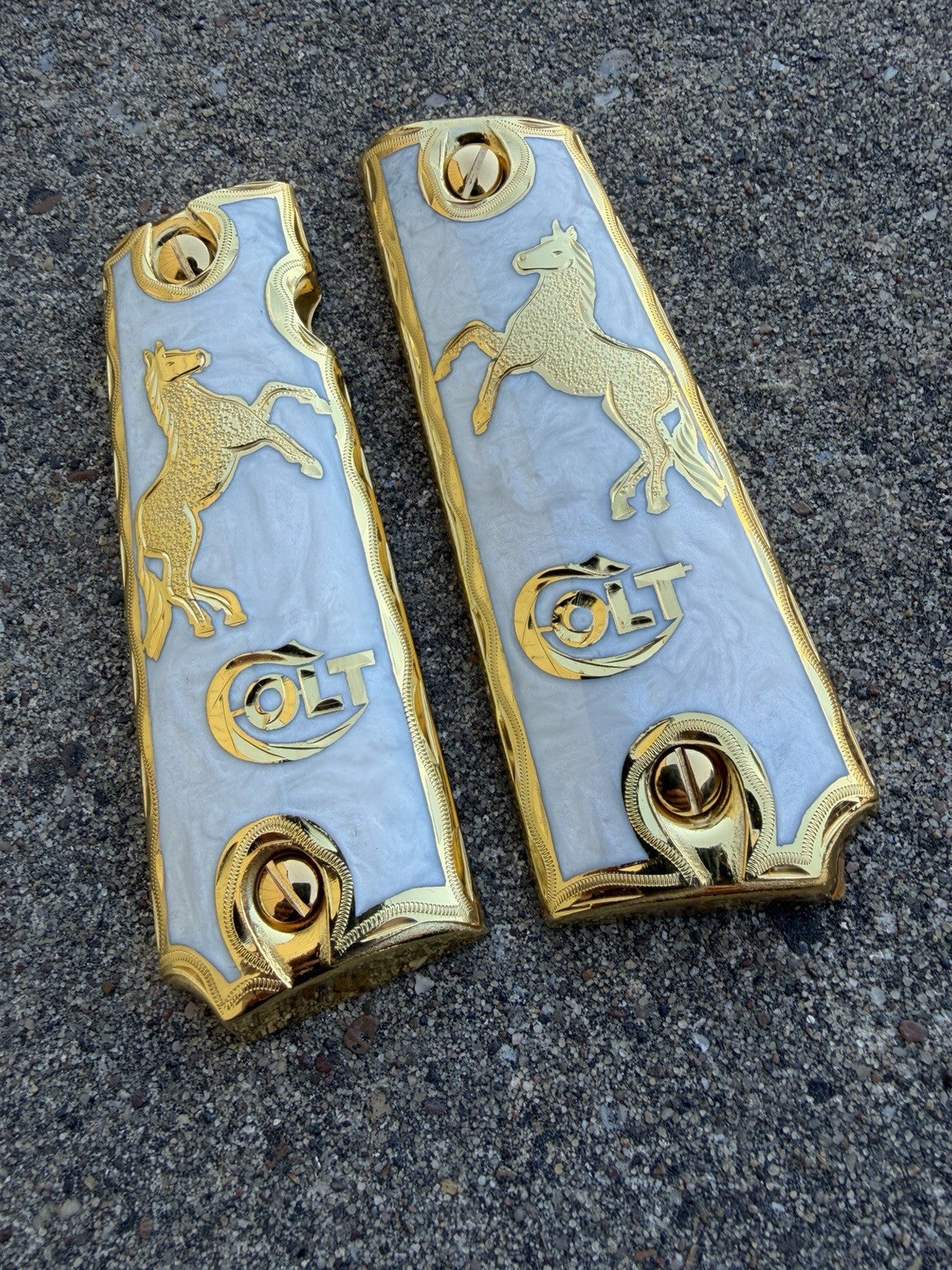 1911 45 38 Super Full Size Horse Gold Gun Pistol Grip Cachas & 24K Screws