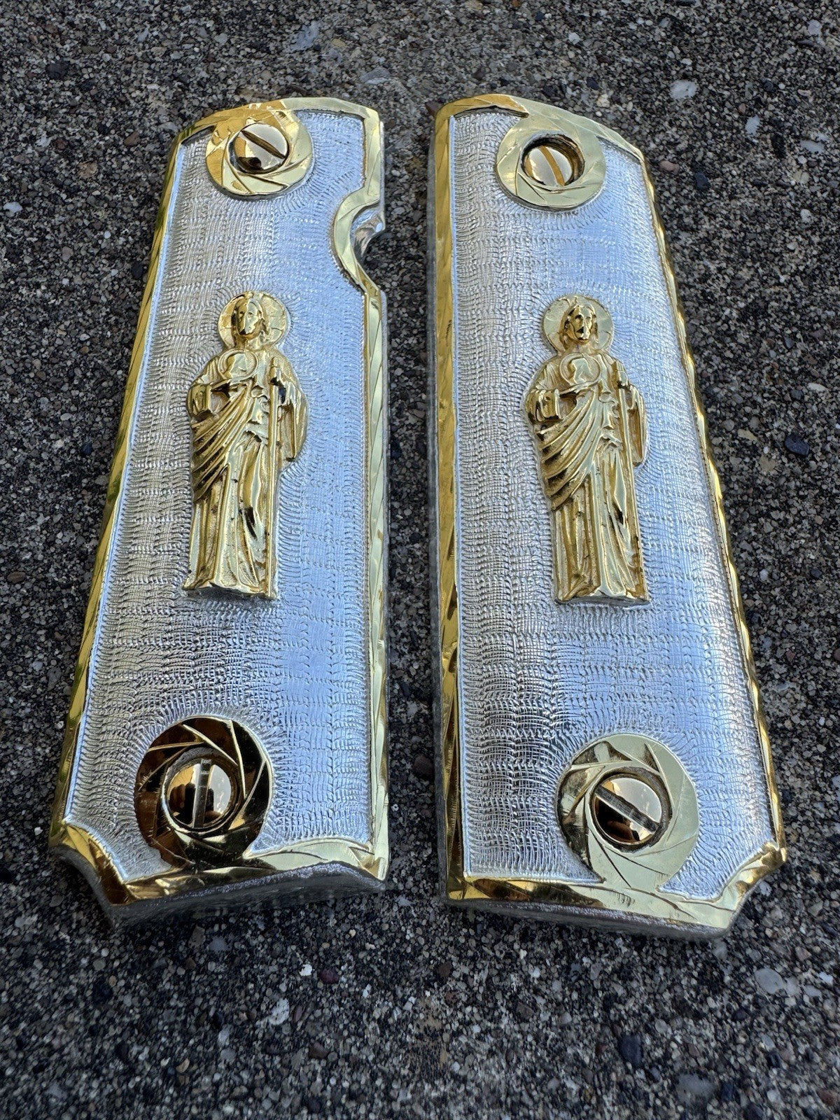 1911 45 38 Super Full Size San Judas Gold Gun Pistol Grip Cachas & 24K Screws
