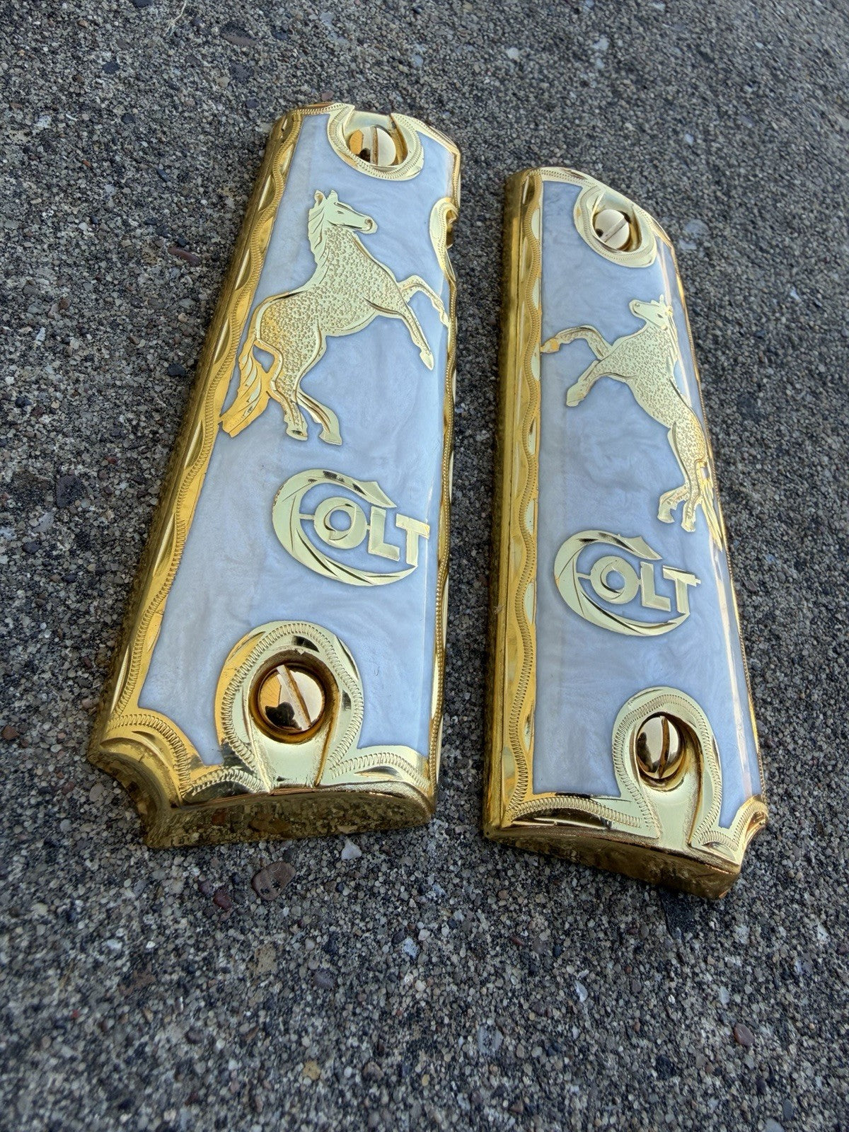 1911 45 38 Super Full Size Horse Gold Gun Pistol Grip Cachas & 24K Screws