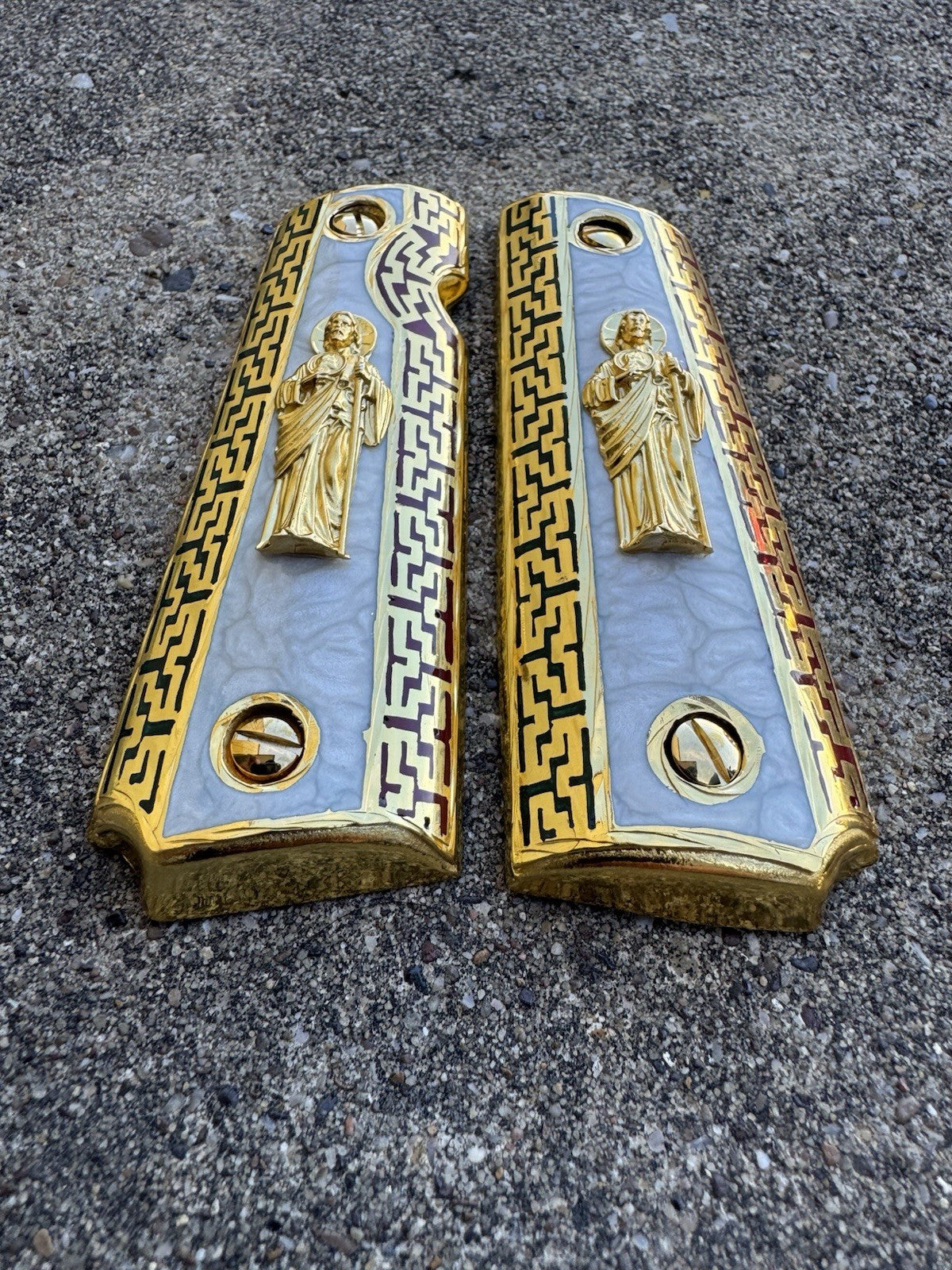 1911 45 38 Super Full Size San Judas Gold Gun Pistol Grip Cachas & 24K Screws