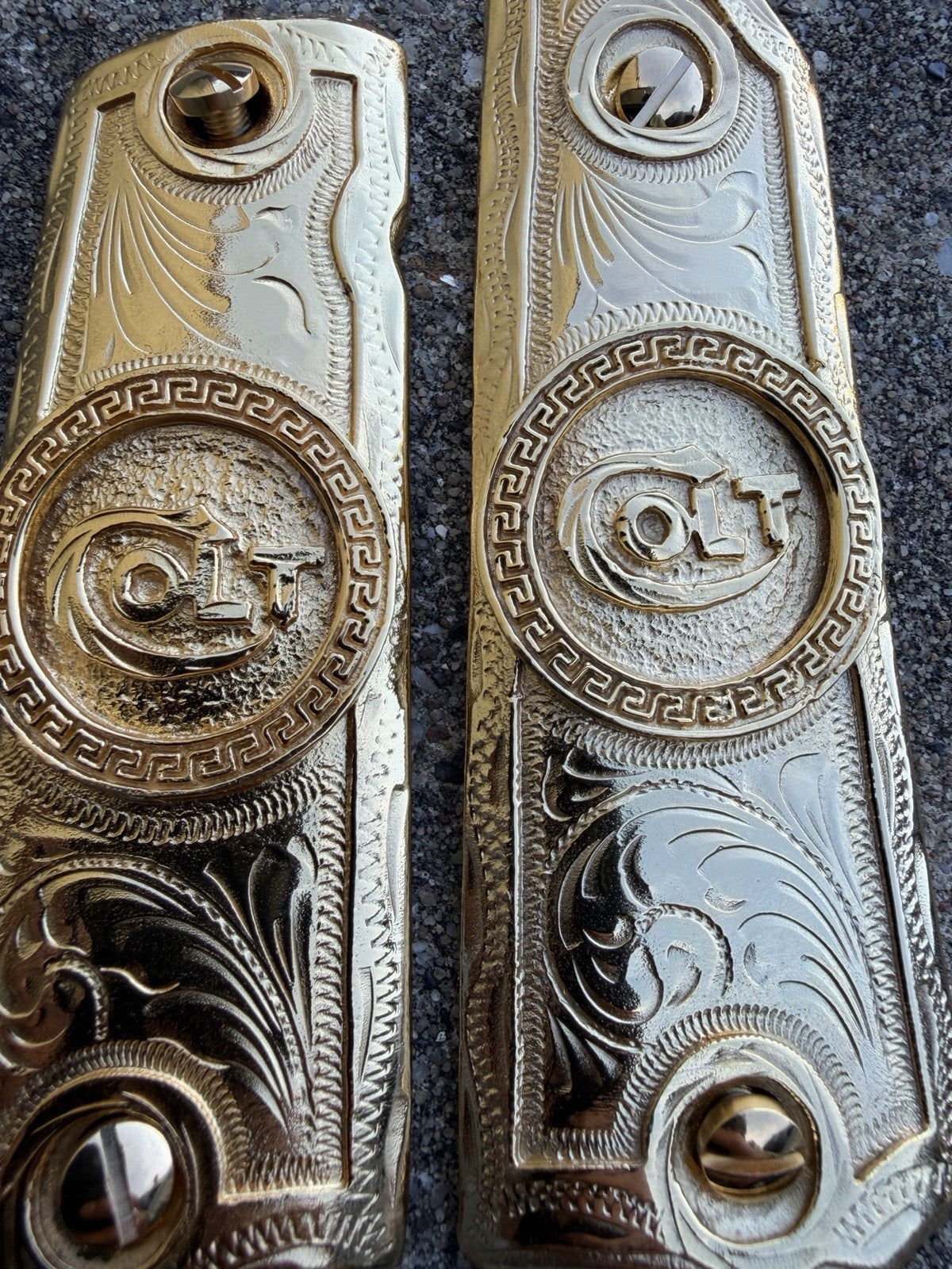 1911 45 38 Super Full Size COLT Gold Gun Pistol Grip Cachas & 24K Screws