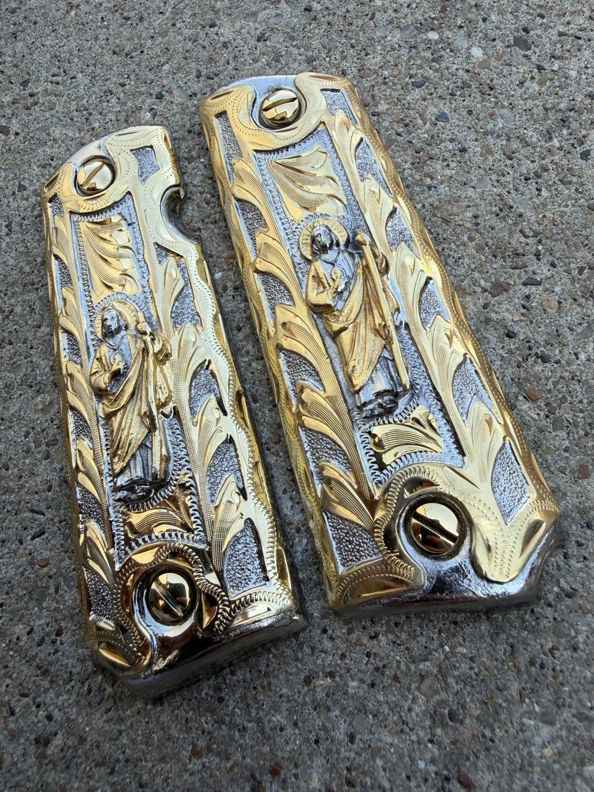 1911 45 38 Super Full Size San Judas Gold Gun Pistol Grip Cachas & 24K Screws