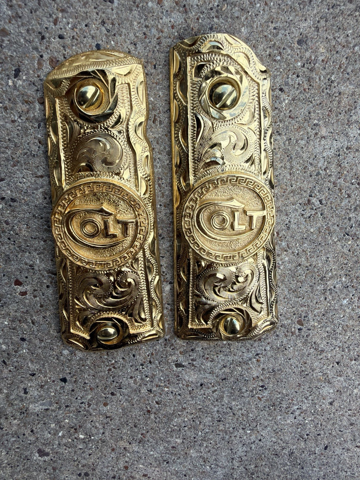 1911 45 38 Super Full Size Gold Gun Pistol Grip Cachas Chapeado & 24K Screws