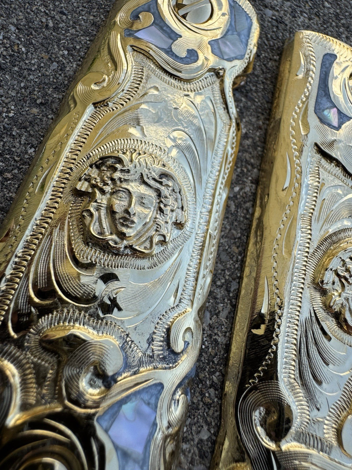 1911 45 38 Super Full Size Versace Gold Gun Pistol Grips Cachas & 24K Screws