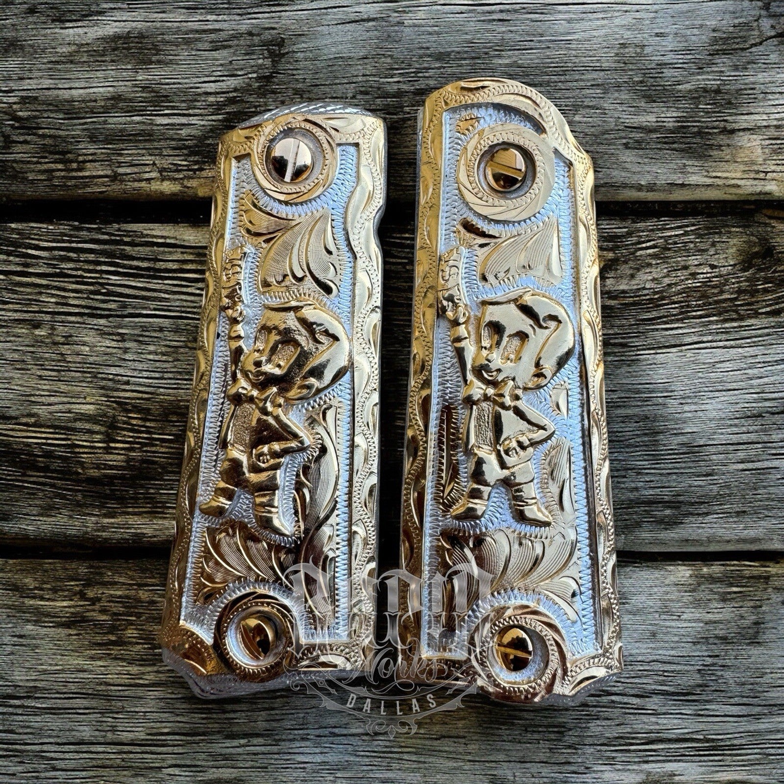 1911 45 38 Super Full Size Richie Rich Gold Gun Pistol Grip Cachas & 24K Screws