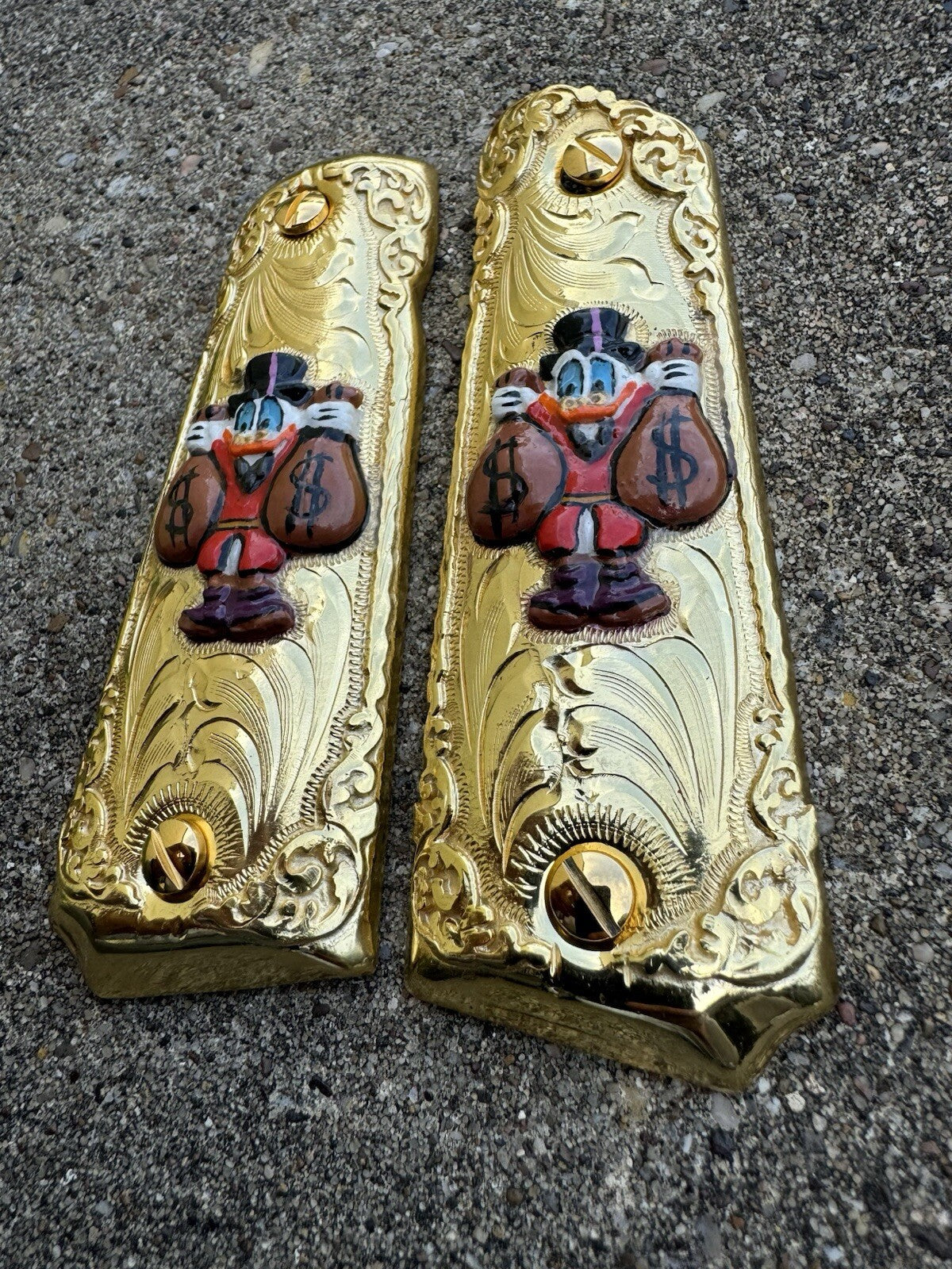 1911 45 38 Super Full Size Mcscrooge Duck Gold Gun Pistol Grip Cachas &24K Screw
