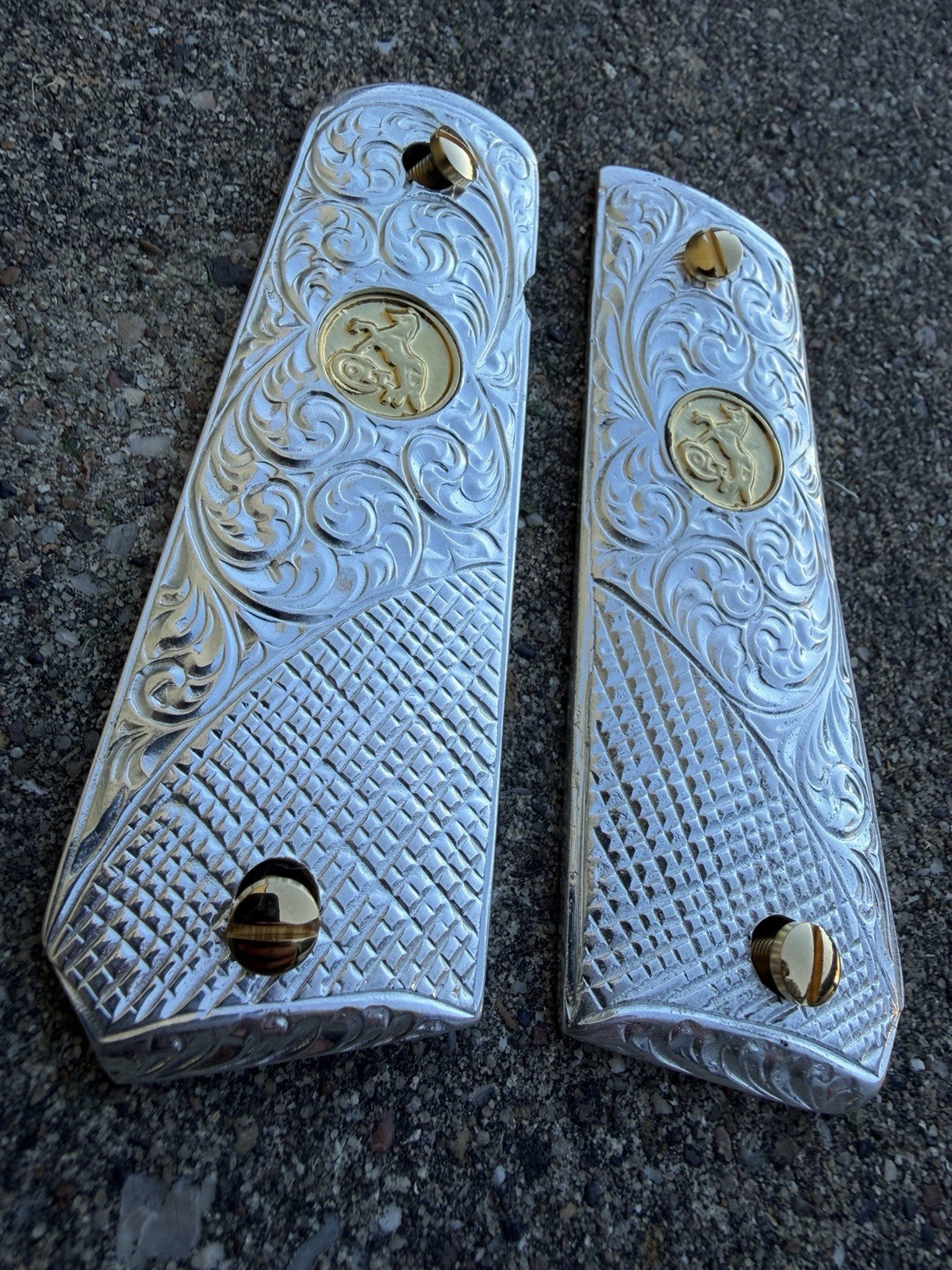 1911 45 38 Super Full Size Gold Gun Pistol Grip Cachas Chapeado & 24K Screws