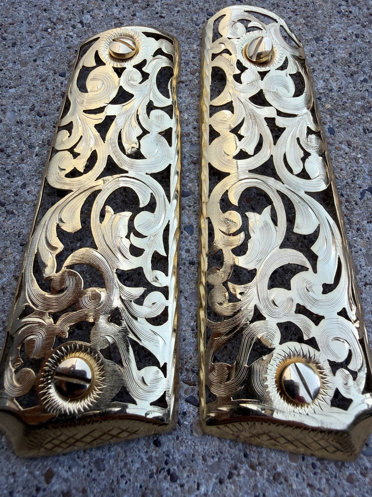 1911 45 38 Super Full Size Gold Gun Pistol Grip Cachas Chapeado & 24K Screws