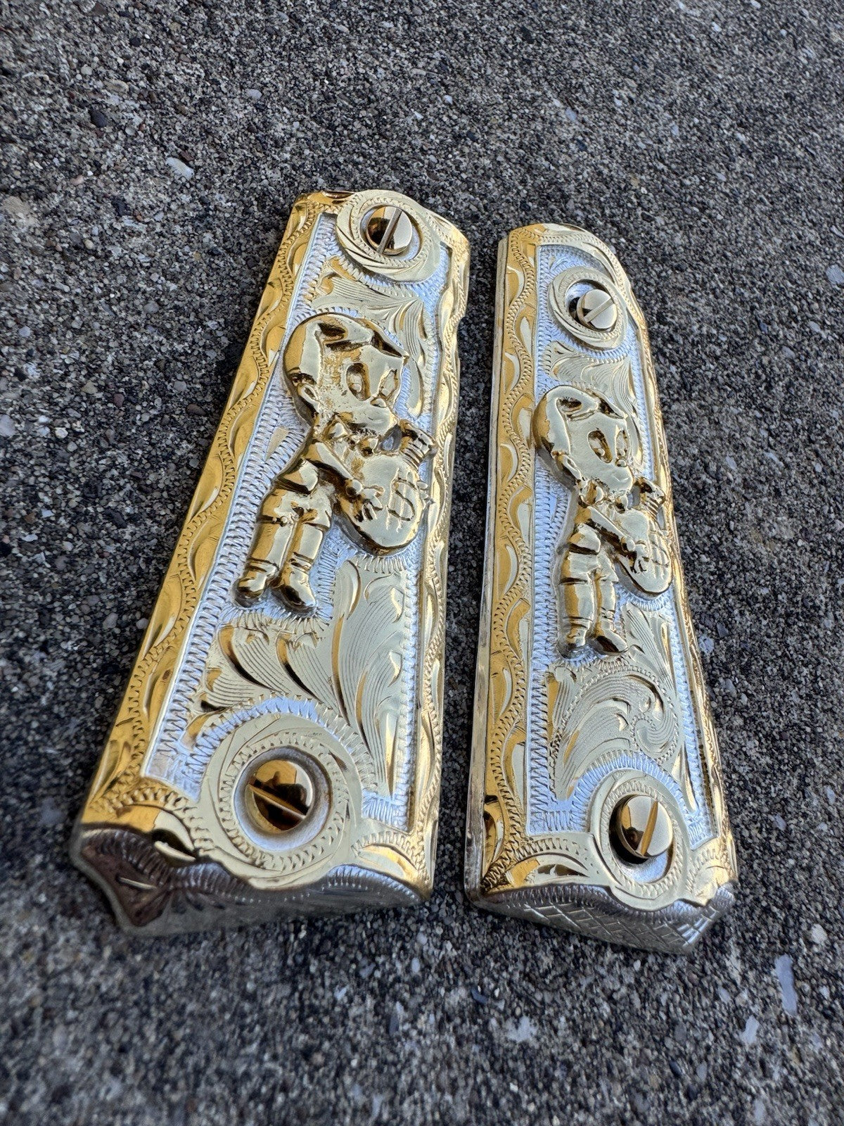 1911 45 38 Super Full Size Richie Rich Gold Gun Pistol Grip Cachas & 24K Screws