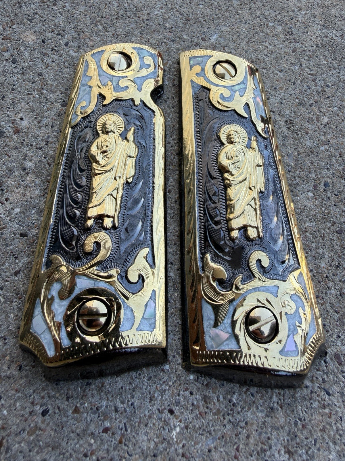 1911 45 38 Super Full Size San Judas Gold Gun Pistol Grip Cachas & 24K Screws