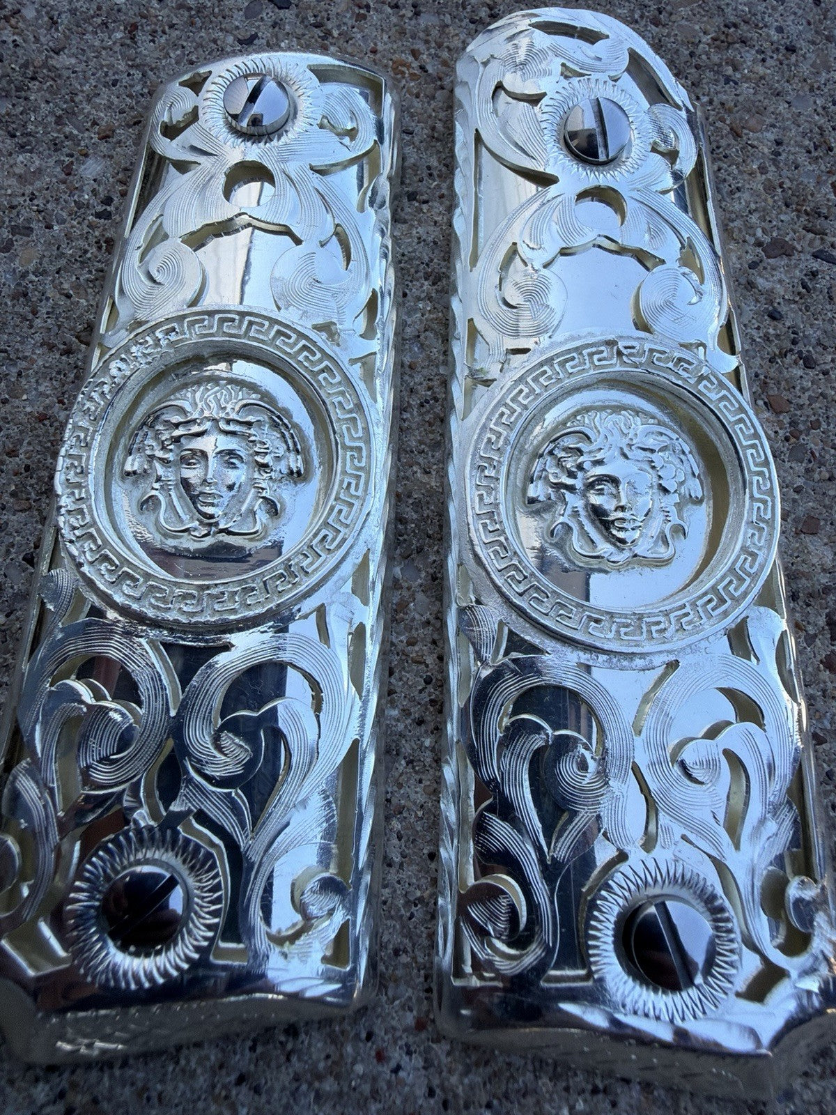 1911 45 38 Super Full Size Versace Gun Pistol Grip Cachas & Polished Screws