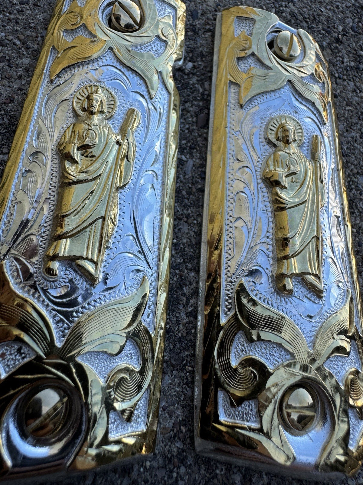 1911 45 38 Super Full Size San Judas Gold Gun Pistol Grip Cachas & 24K Screws