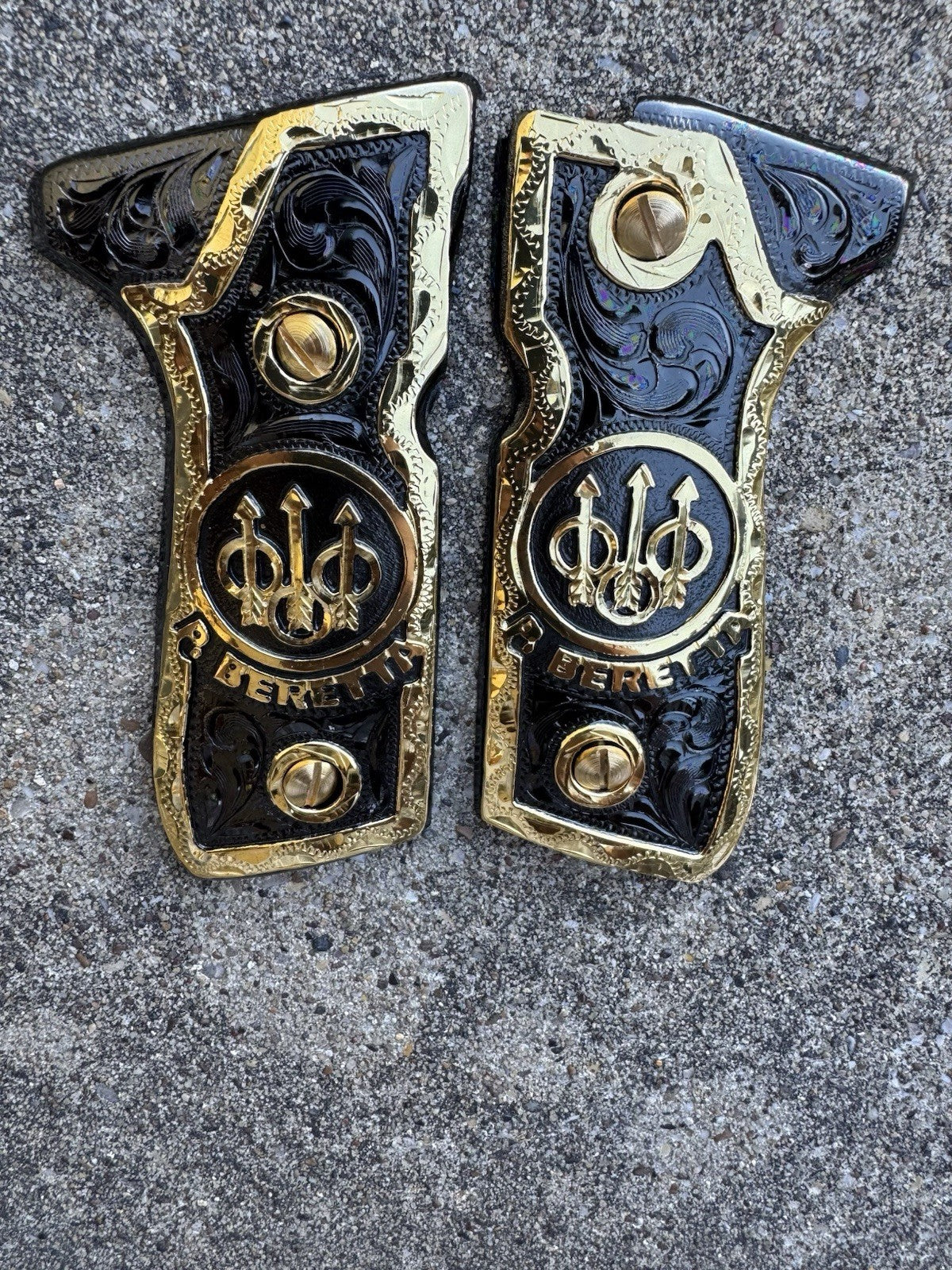 Beretta 92FS Cachas Gold Plated Pistol Custom Grips & Gold Screws