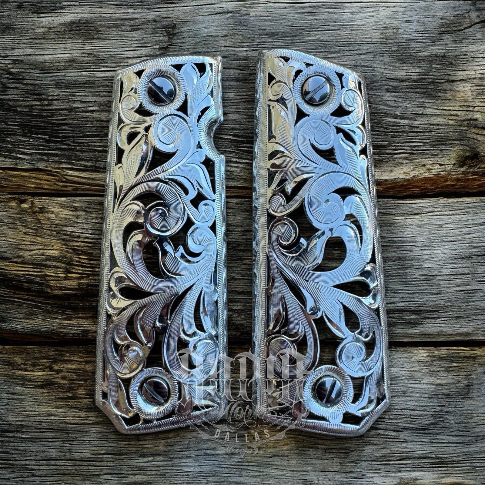 1911 45 38 Super Full Size Gun Pistol Grip Cachas & Polished Screws